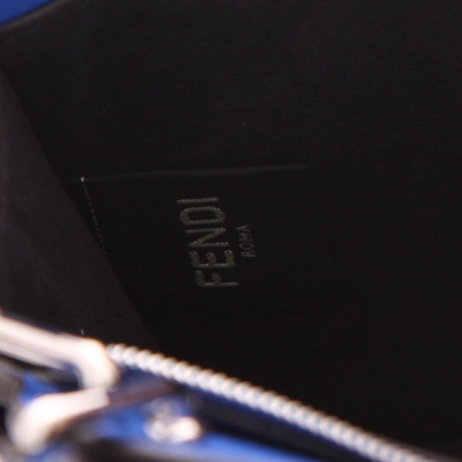 Sac à main Fendi  Peekaboo ISeeU en cuir bleu - Detail D2