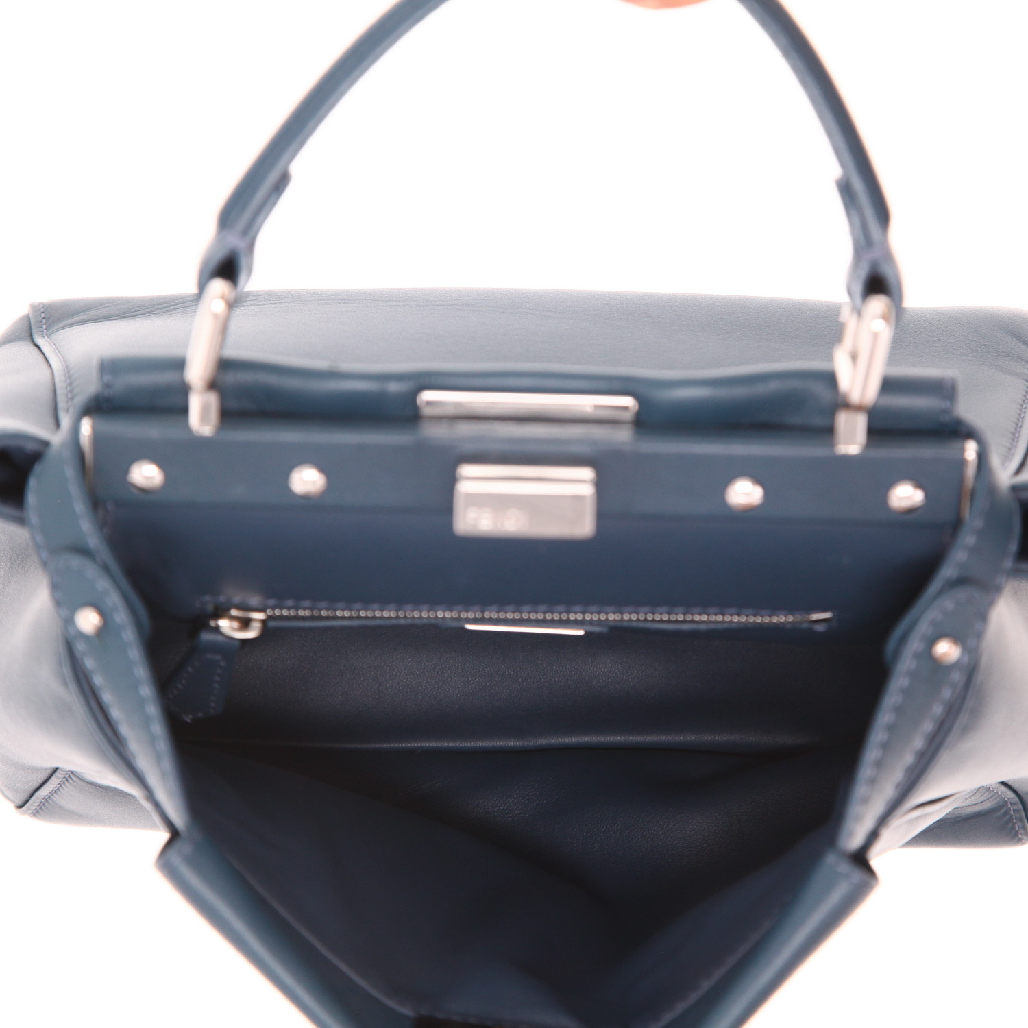 Fendi  Mini Peekaboo shoulder bag  in blue leather - Detail D3