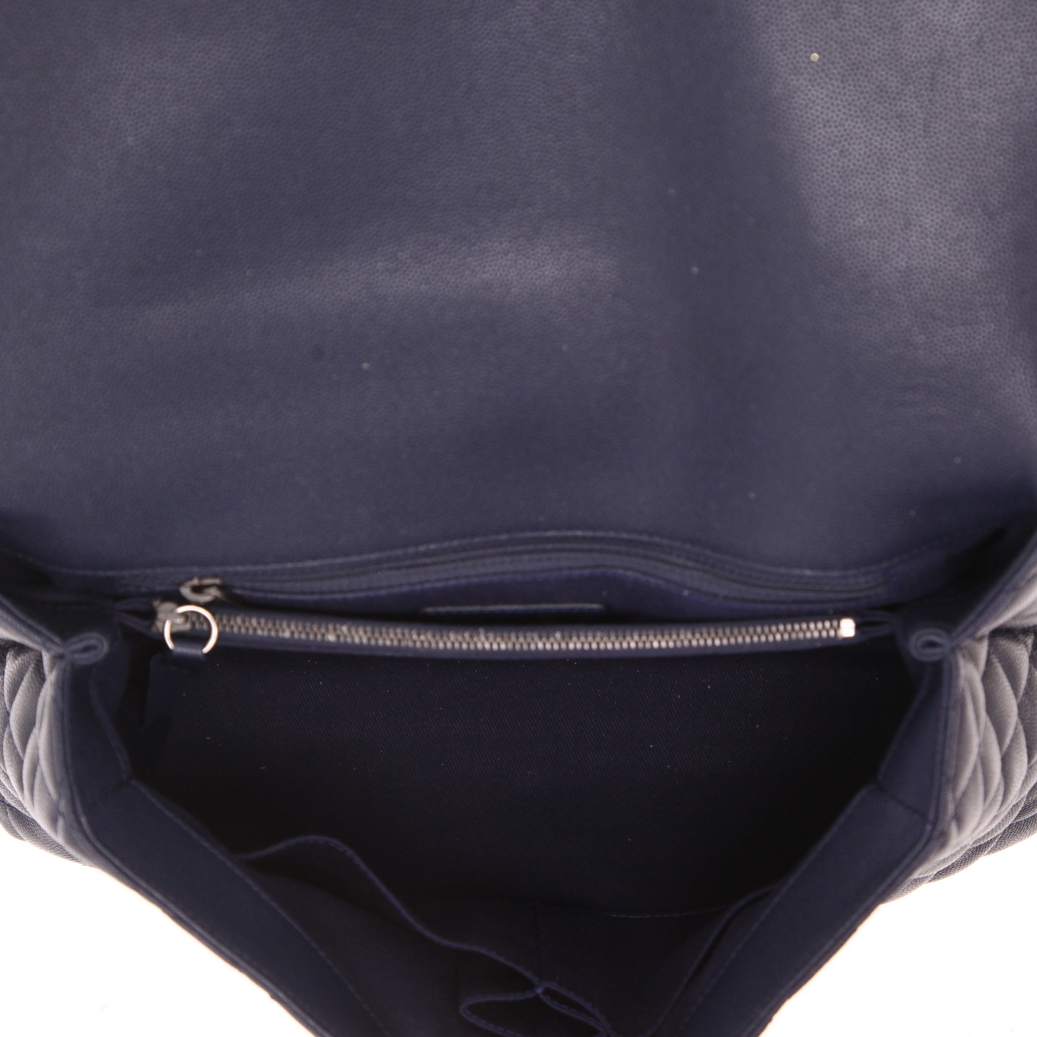 Sac bandoulière Chanel  Coco Handle en cuir grainé matelassé bleu-marine - Detail D3