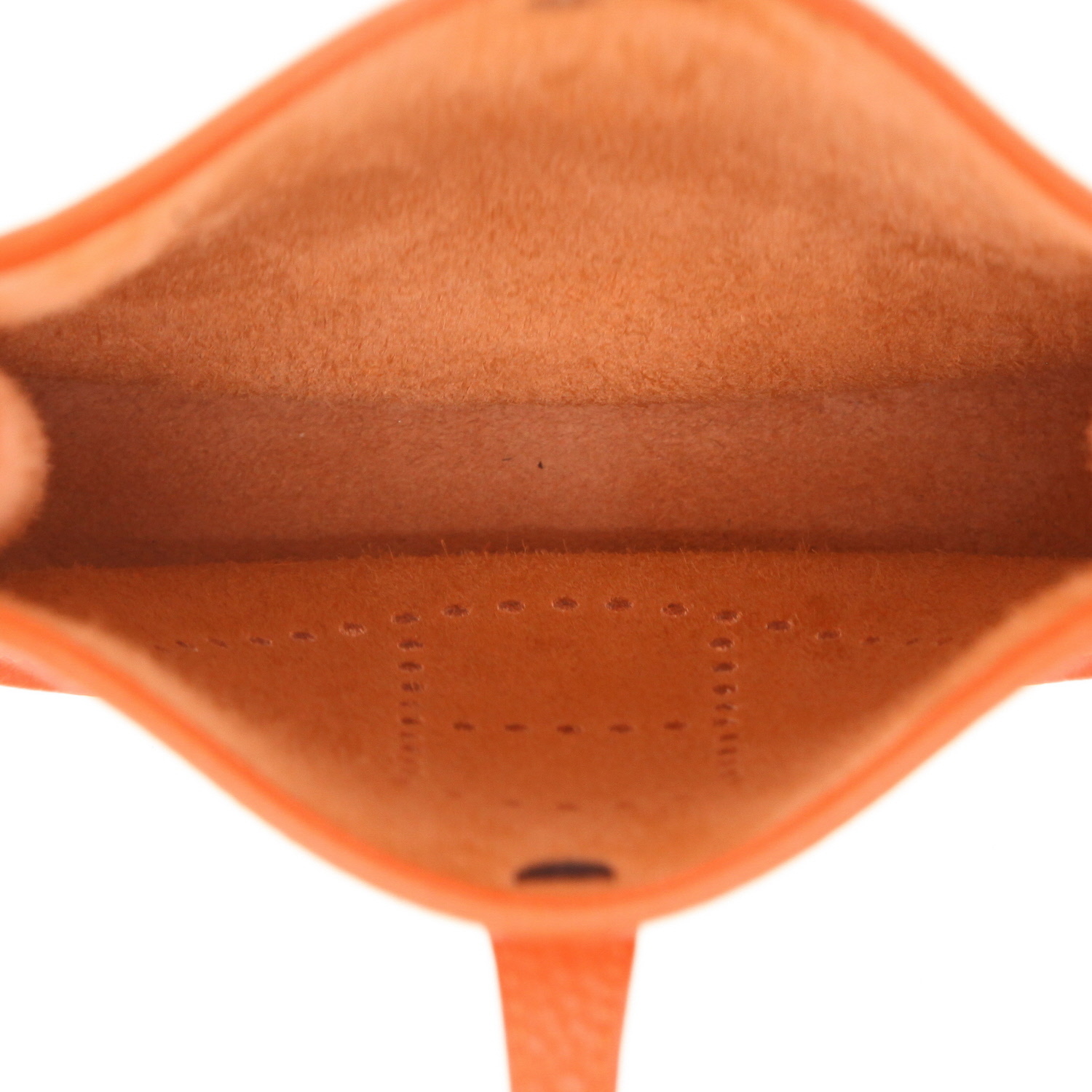 Sac bandoulière Hermès  Mini Evelyne en cuir taurillon clémence orange - Detail D3