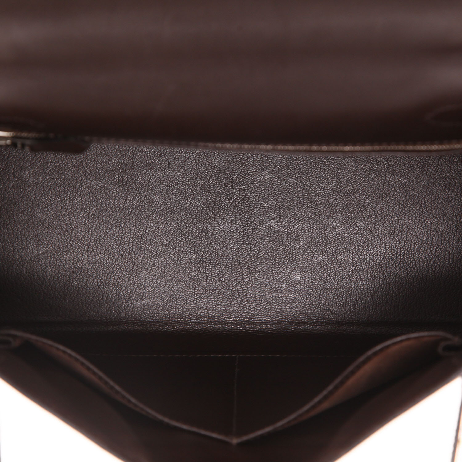 Bolso de mano Hermès  Kelly 28 cm en cuero box marrón - Detail D3