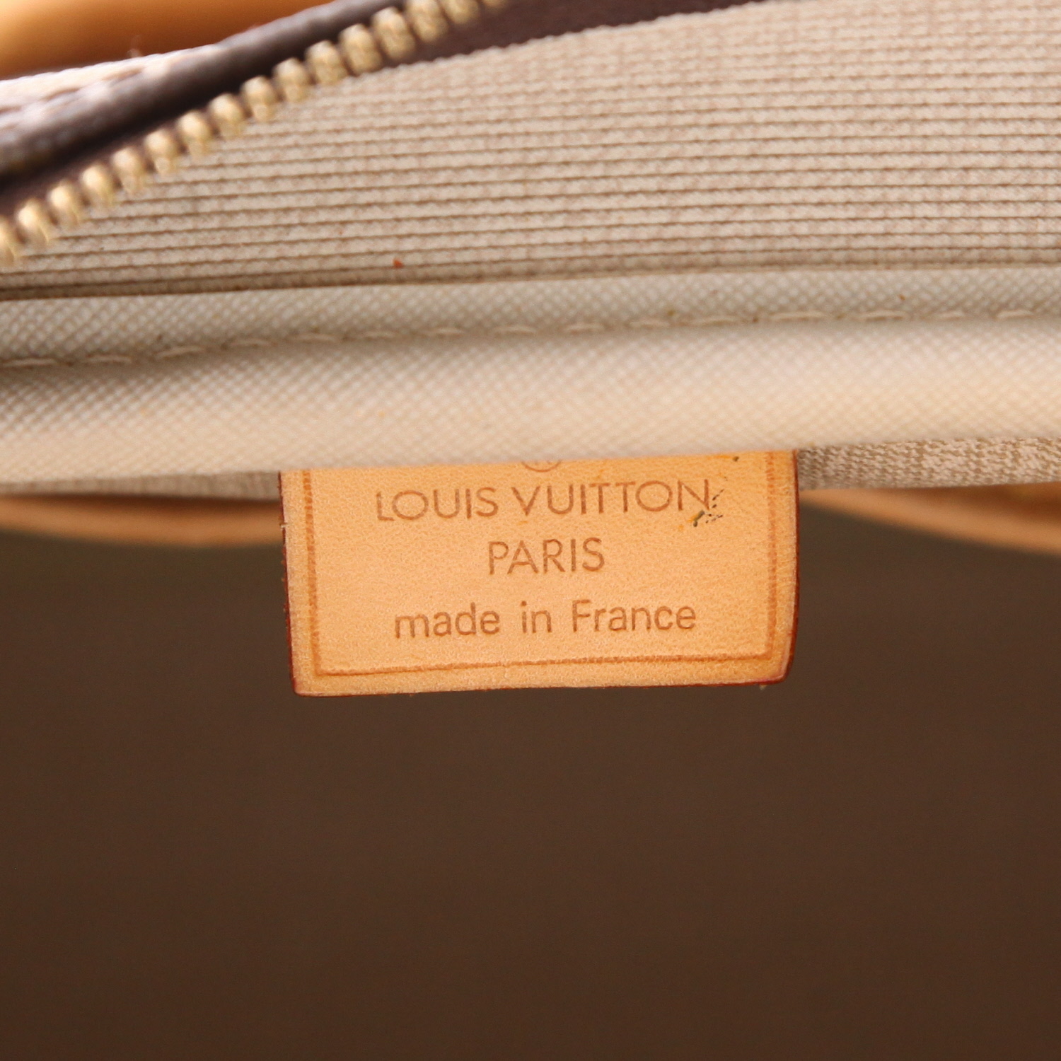 Louis Vuitton  Deauville handbag  in brown monogram canvas  and natural leather - Detail D2