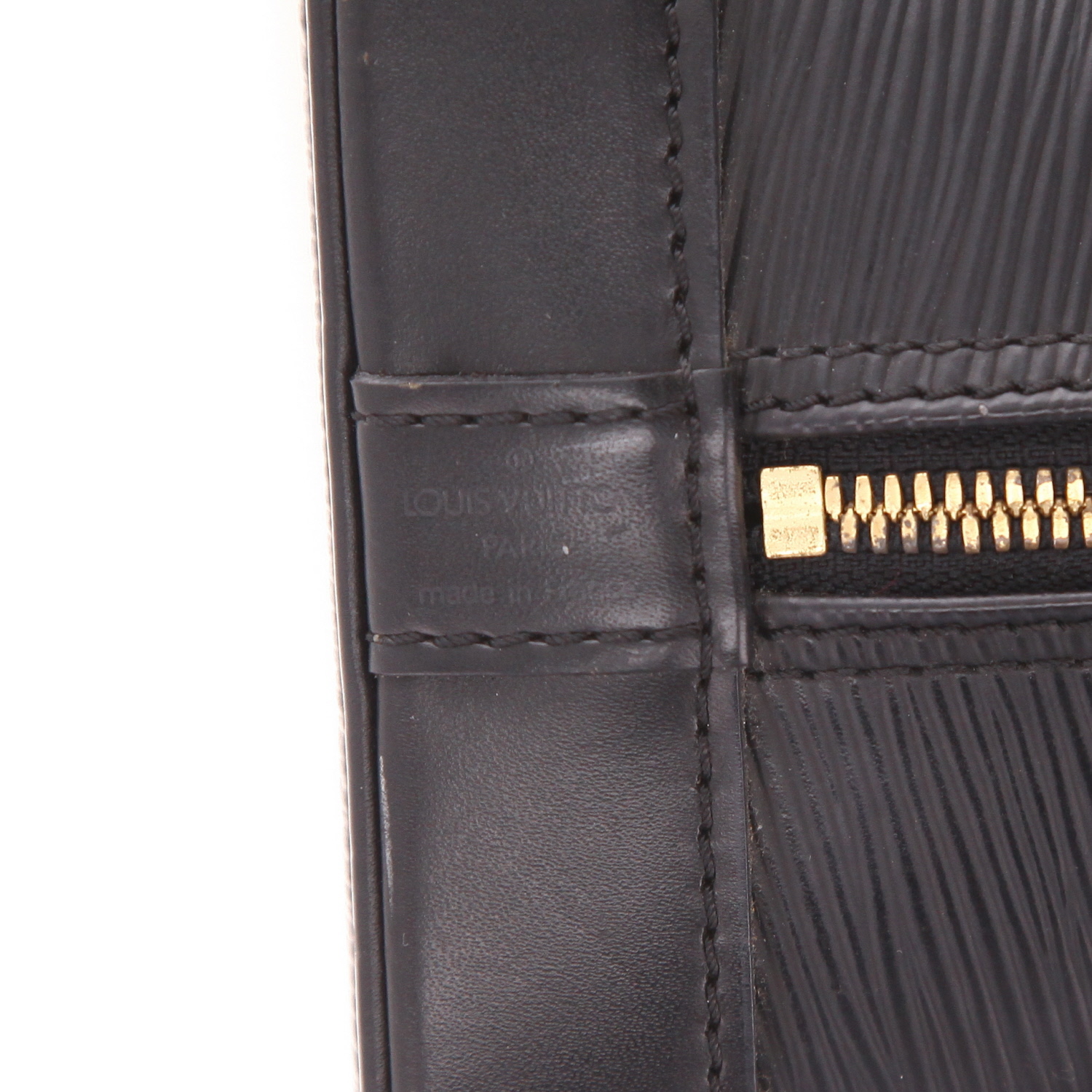 Sac à main Louis Vuitton  Alma en cuir épi noir - Detail D2