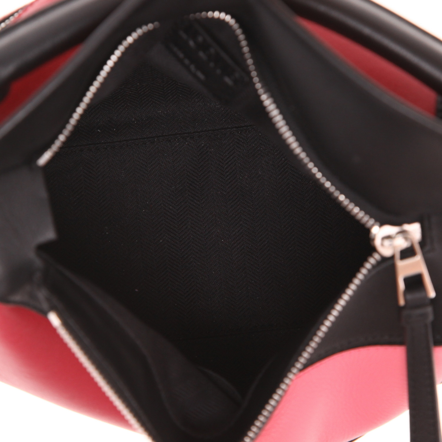 Borsa Loewe  Puzzle  in pelle tricolore nera rosa e fucsia - Detail D3