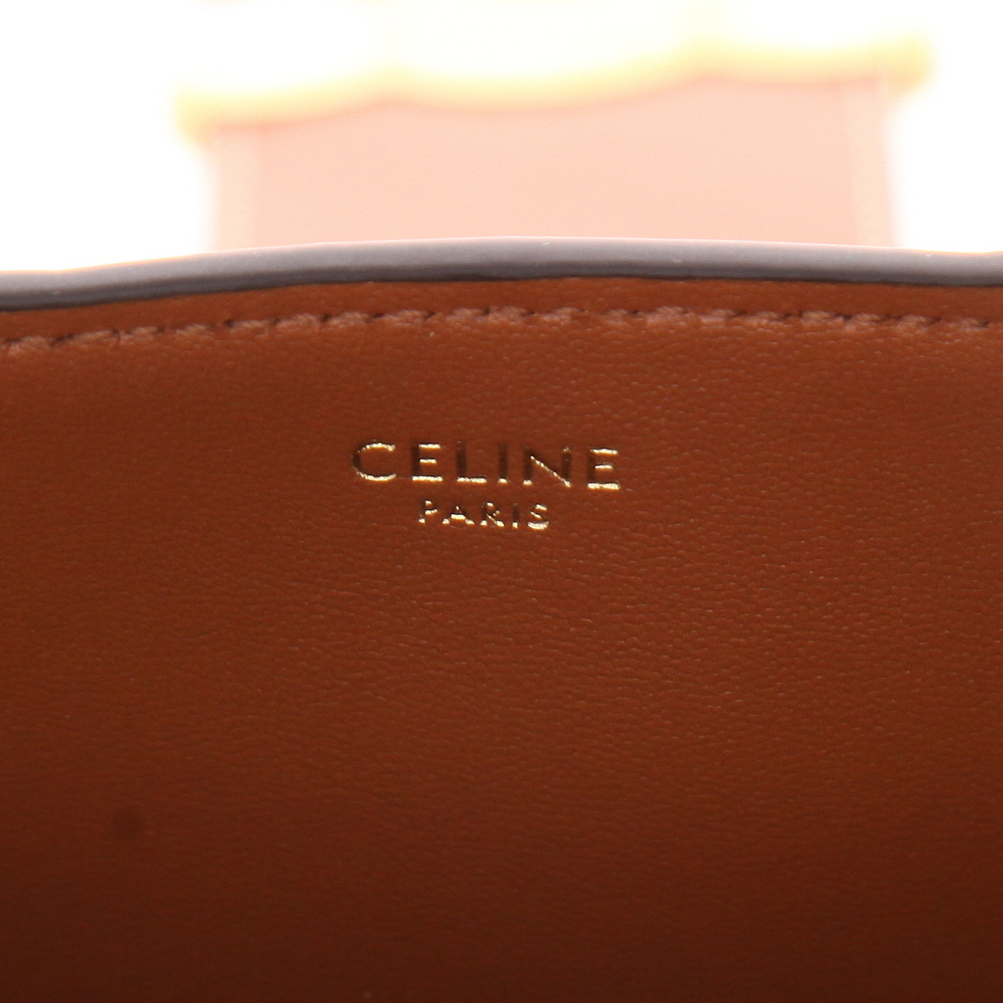 Celine  Louise shoulder bag  in brown leather - Detail D2