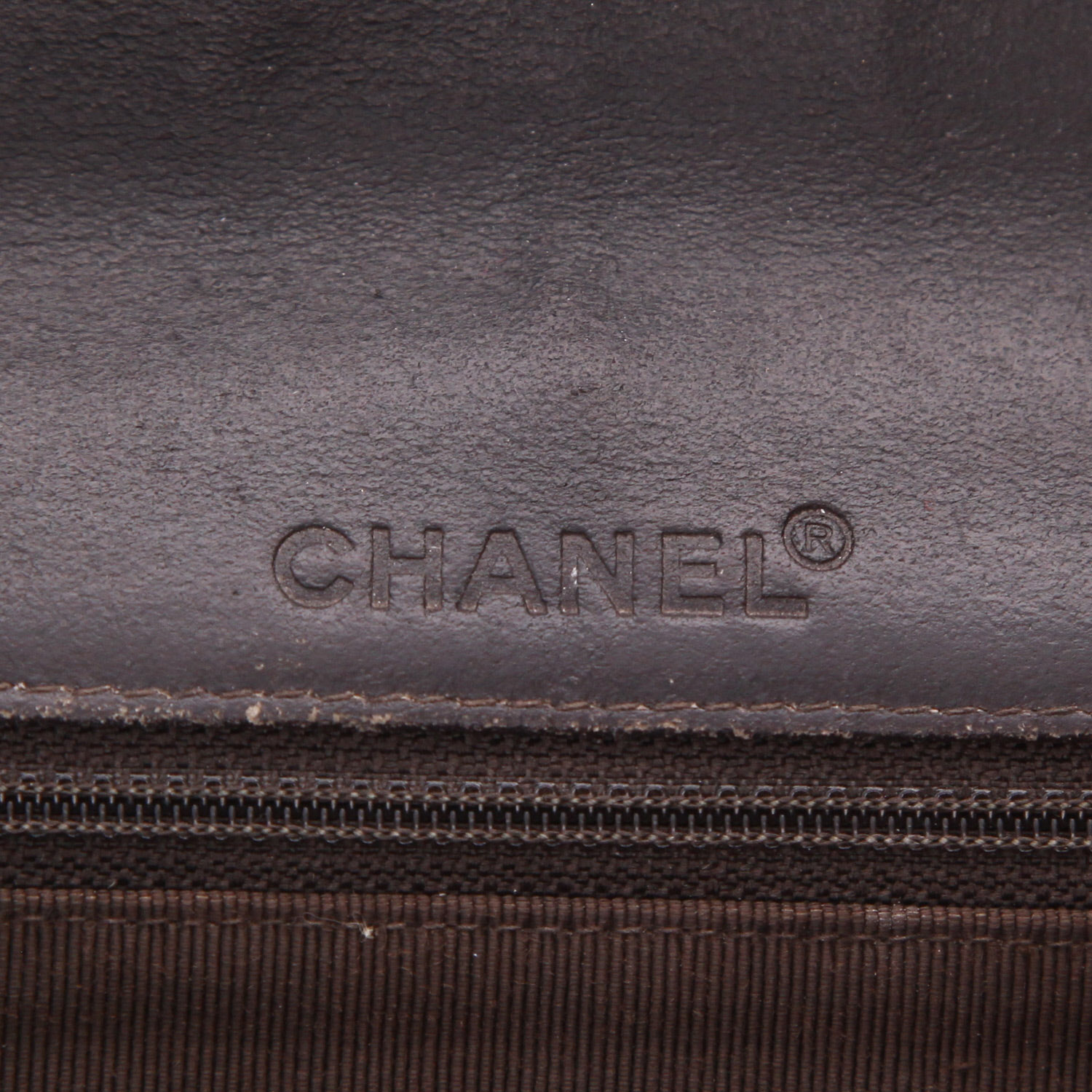 Chanel  Timeless handbag  in blue denim canvas - Detail D2