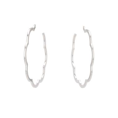 Chanel Camelia hoop earrings in white gold