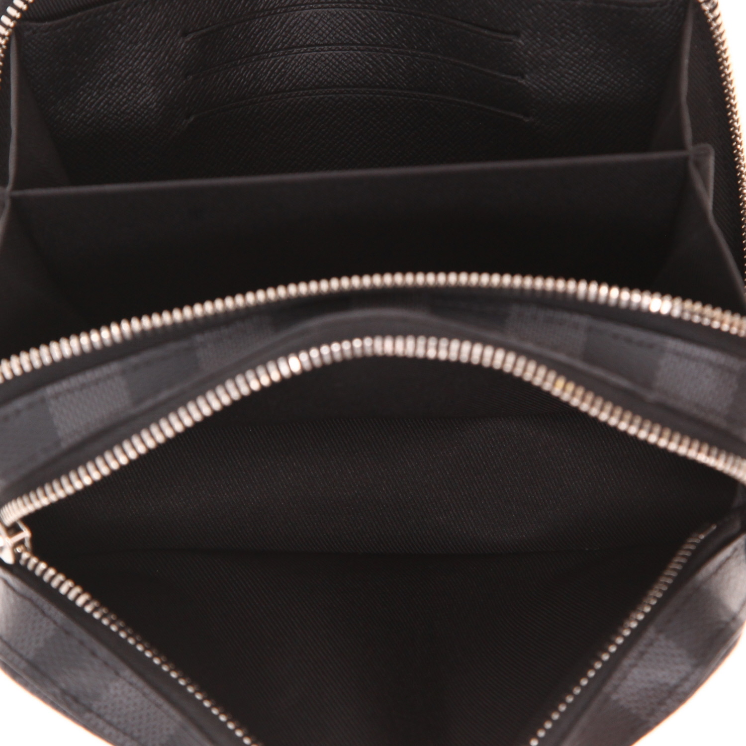 Sac bandoulière Louis Vuitton  Alpha Wearable en toile damier gris Graphite - Detail D4