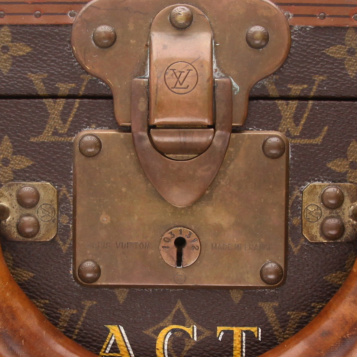 Louis Vuitton Alzer 70 suitcase in brown monogram canvas and natural leather - Detail D2
