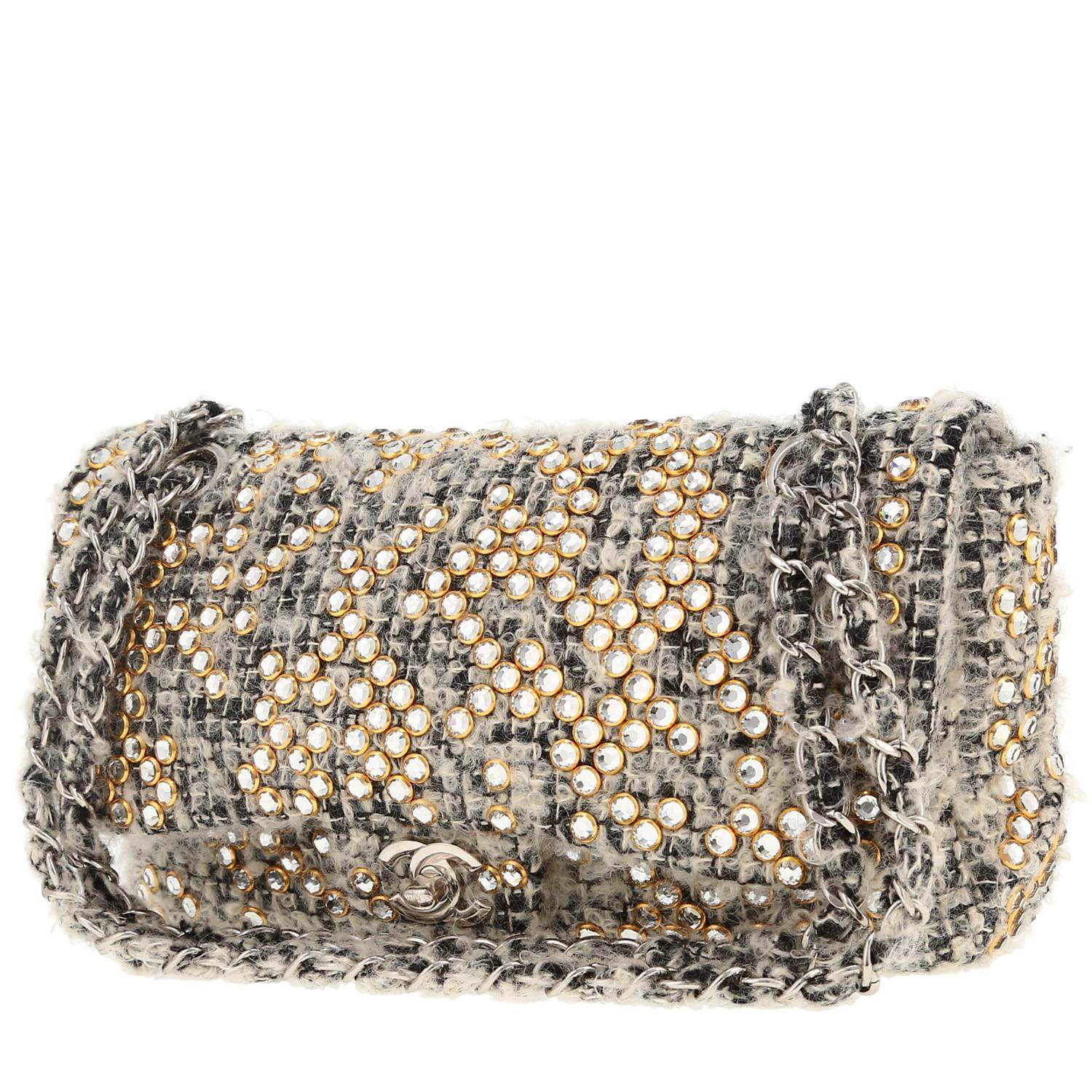 Sac Chanel Timeless Tweed Gris Noir 2011 Occasion Sac Chanel Timeless Tweed Gris Noir 2011 Occasion
