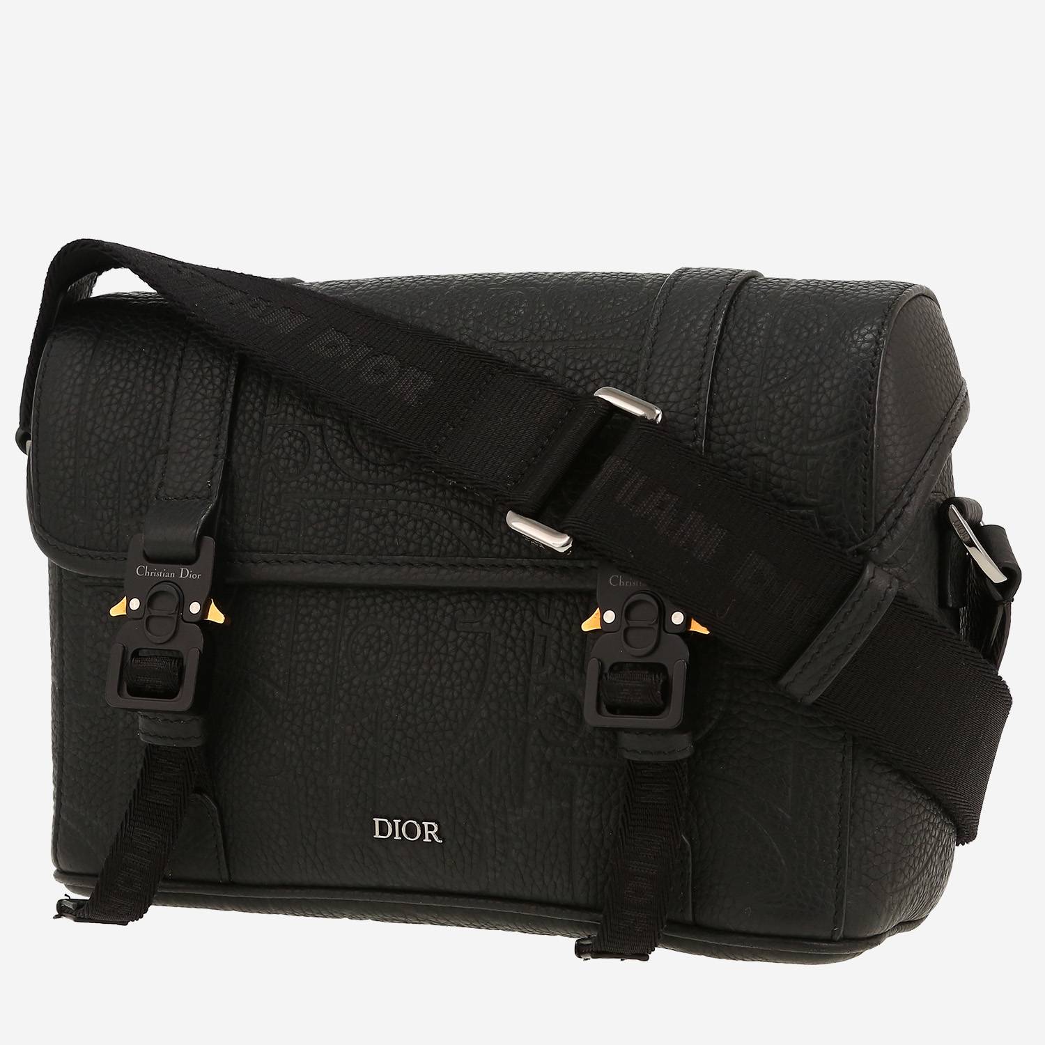 Dior  Hit the Road shoulder bag  in black grained leather