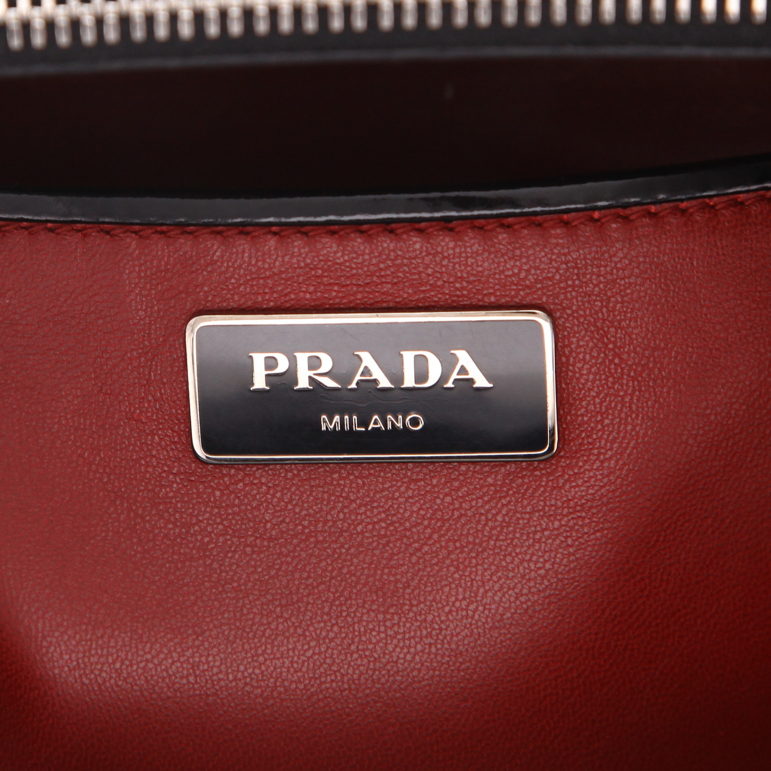 Borsa Prada   in pelle verniciata nera - Detail D2