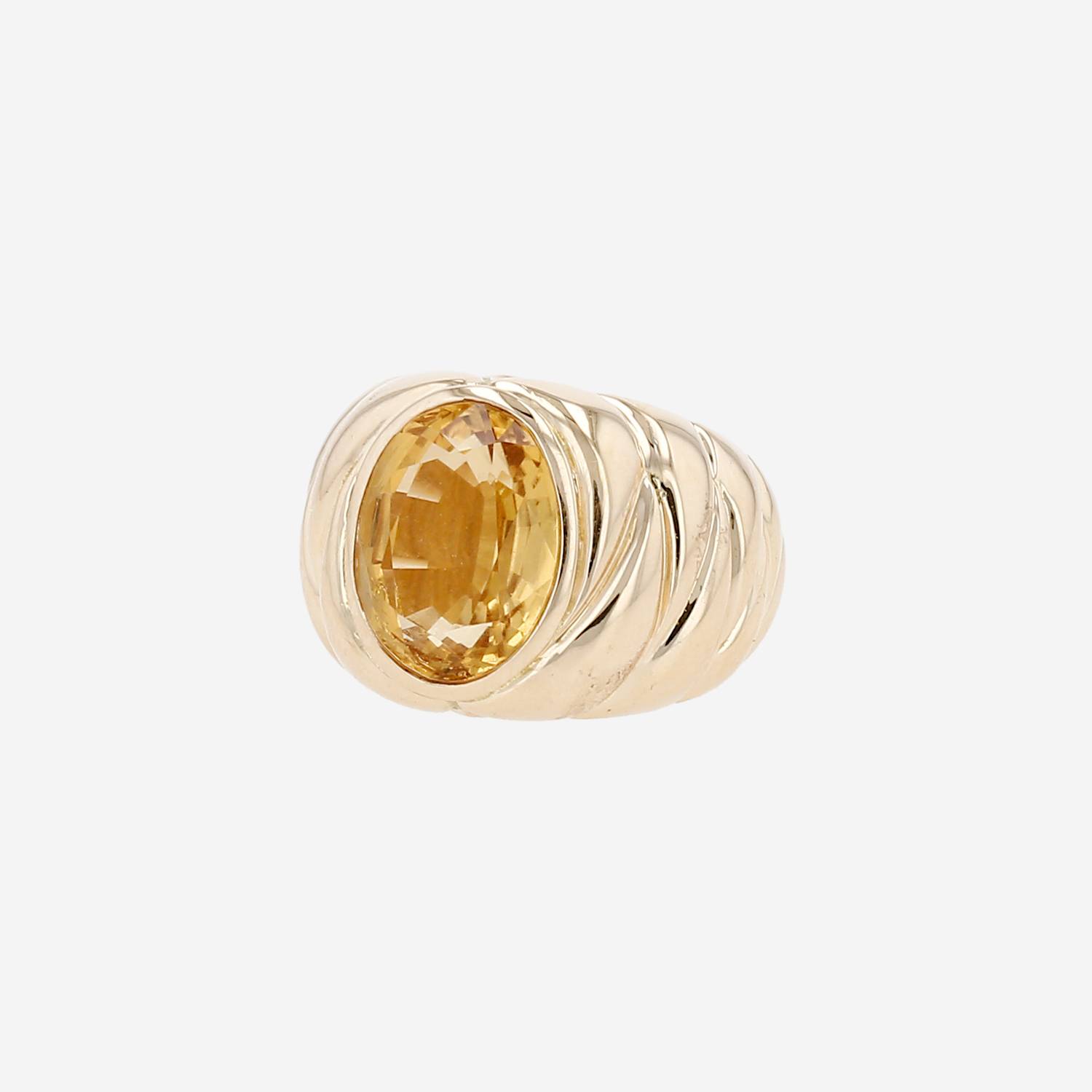 Vintage  ring in yellow gold and citrine