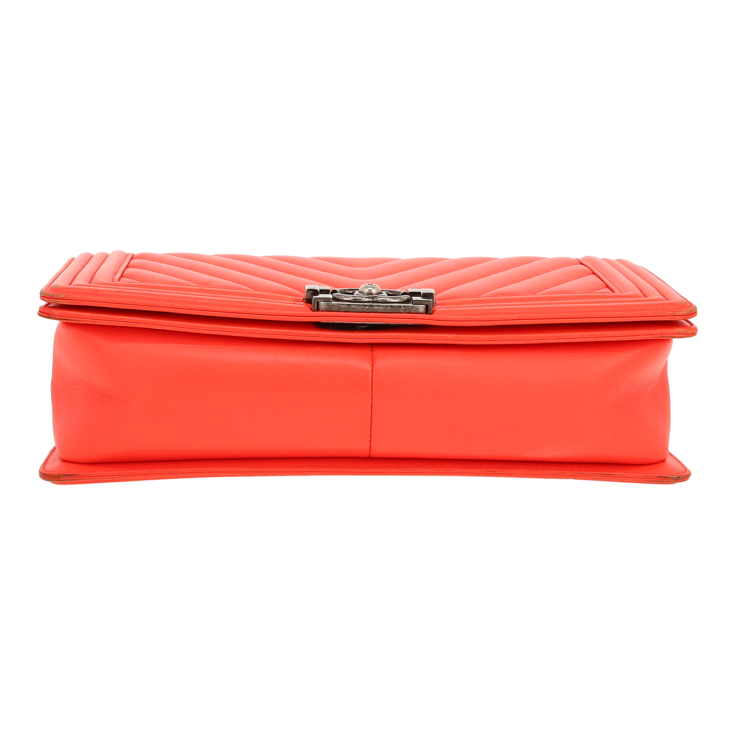 Borsa a tracolla Chanel  Boy in pelle trapuntata a zigzag rosso-arancione - Detail D1