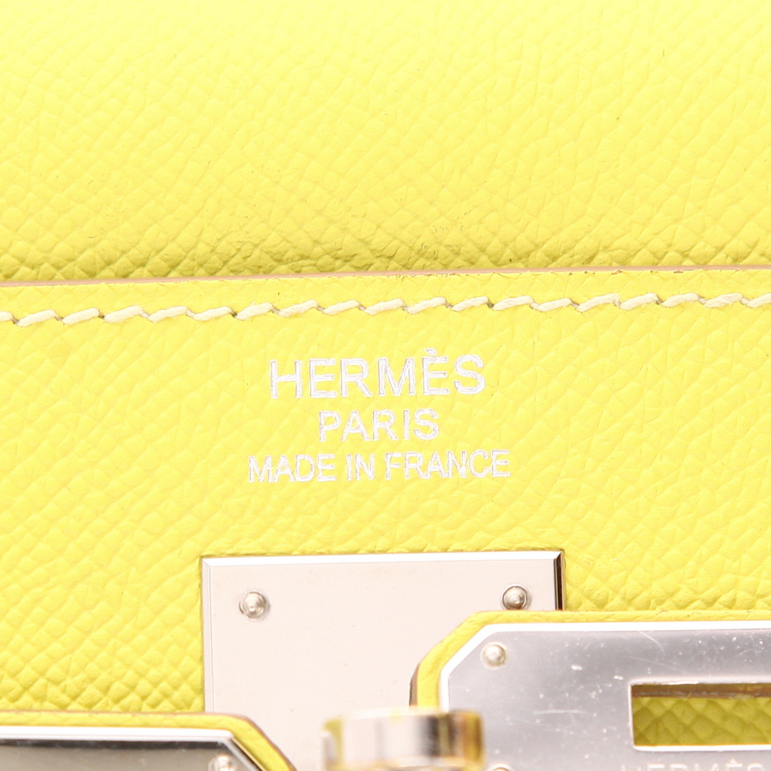 Hermès  Kelly 35 cm handbag  in yellow epsom leather - Detail D2