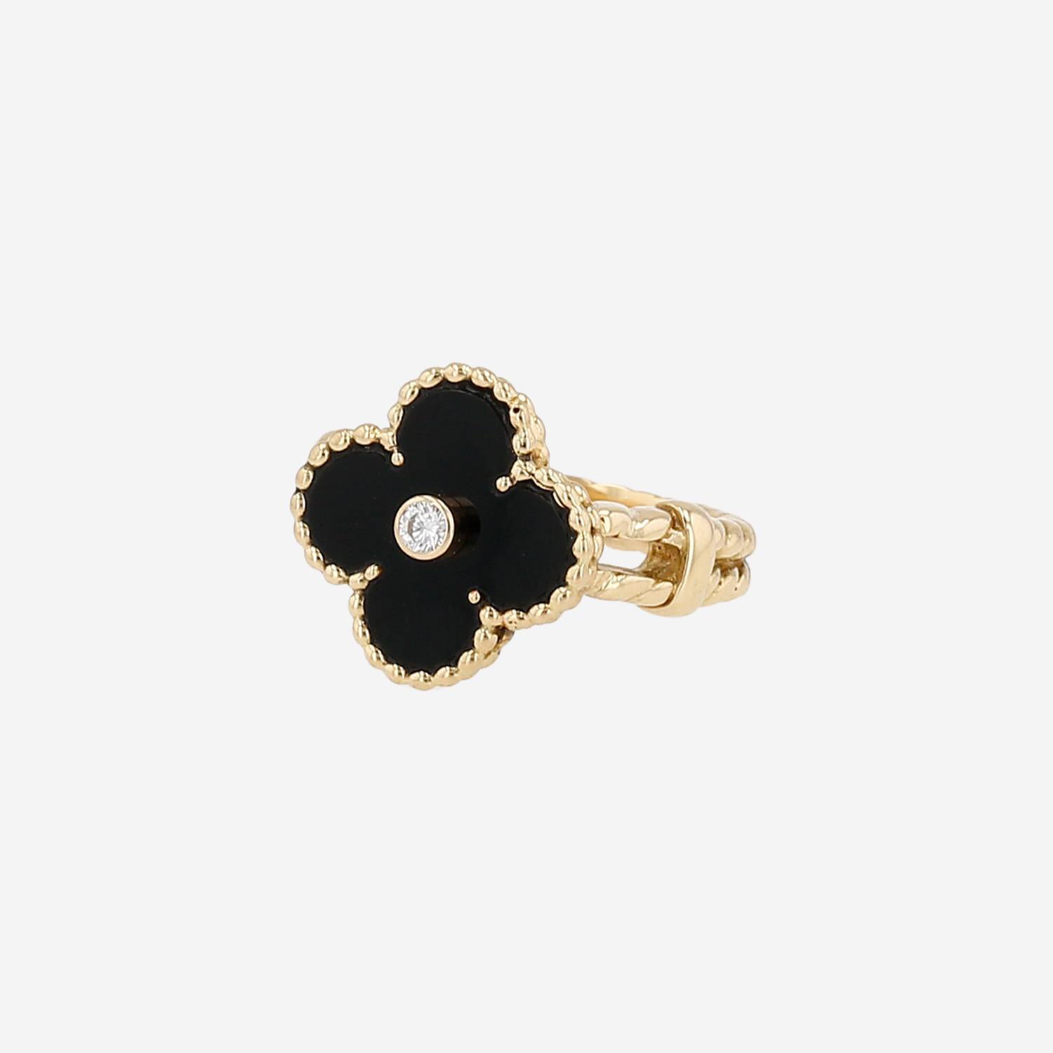 Van Cleef 
Arpels Vintage Alhambra ring in yellow gold, onyx and diamond