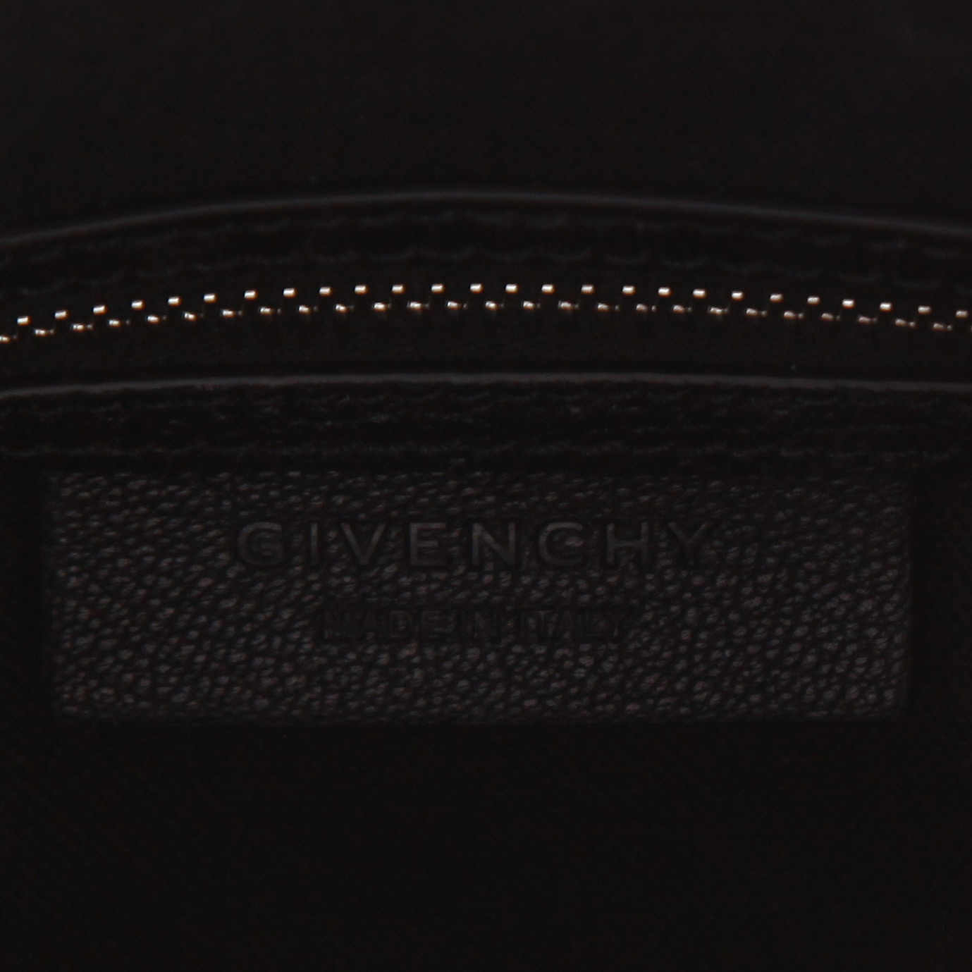 Bolso Givenchy  Antigona en cuero granulado negro - Detail D2