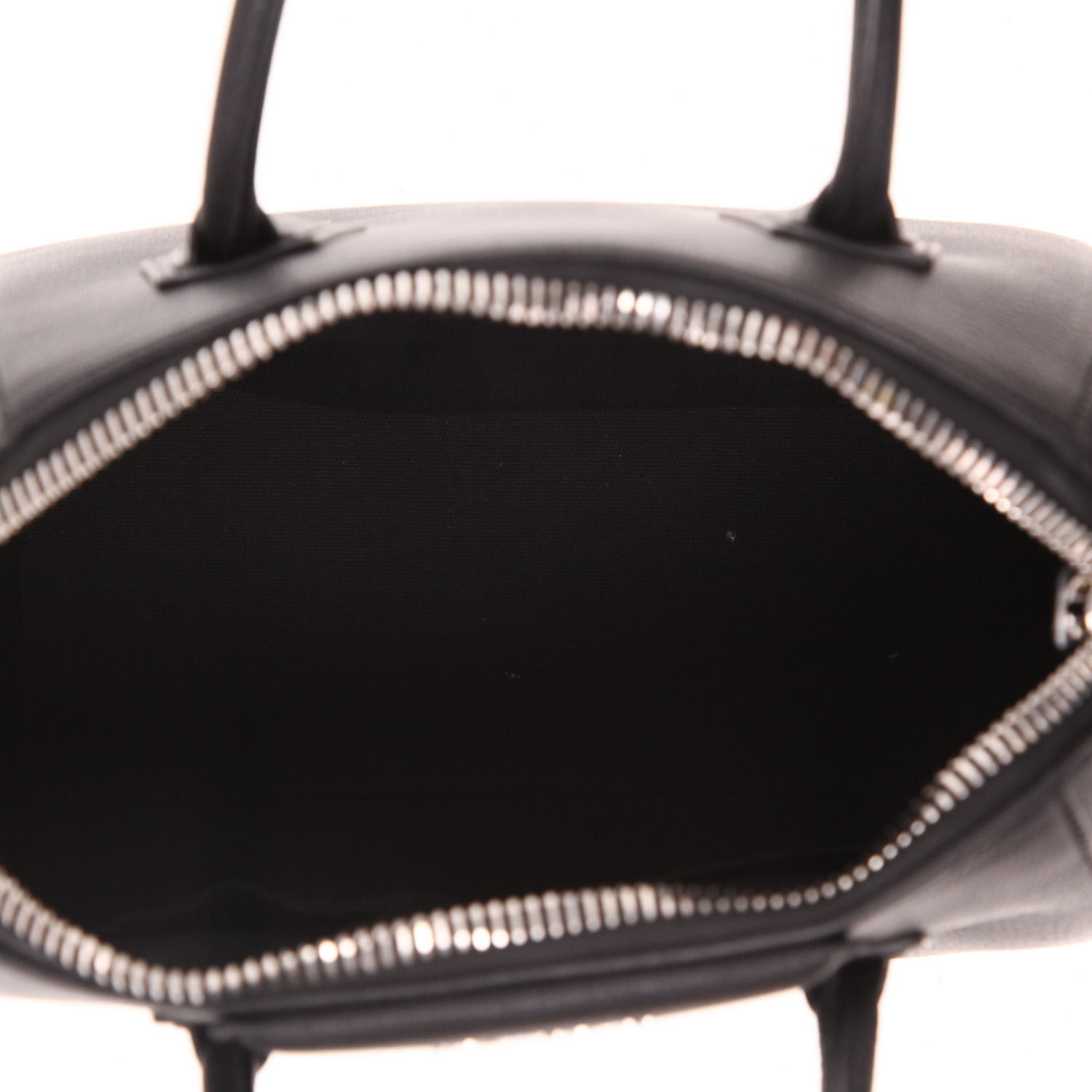 Bolso Givenchy  Antigona en cuero granulado negro - Detail D3