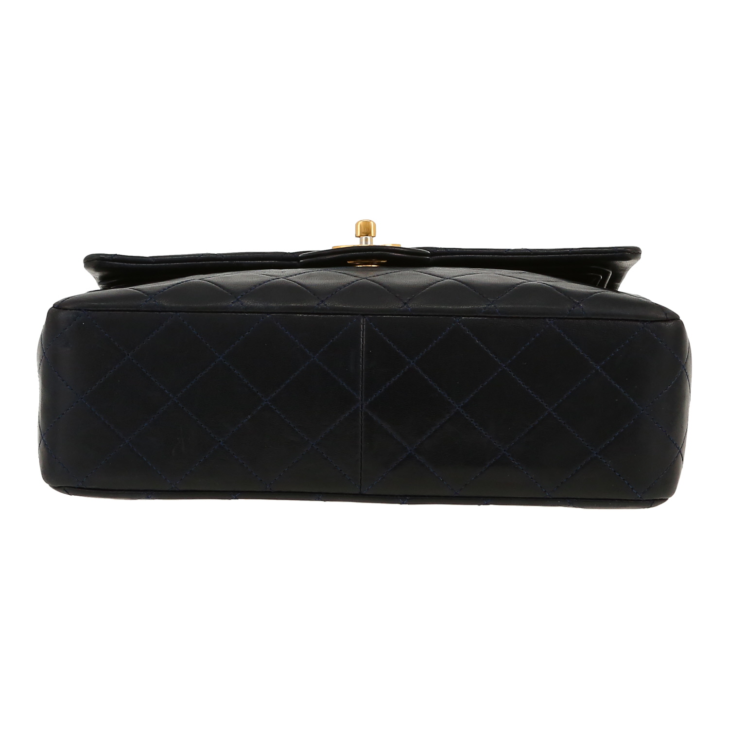 Bolso de mano Chanel  Timeless Vintage en cuero acolchado azul marino - Detail D1