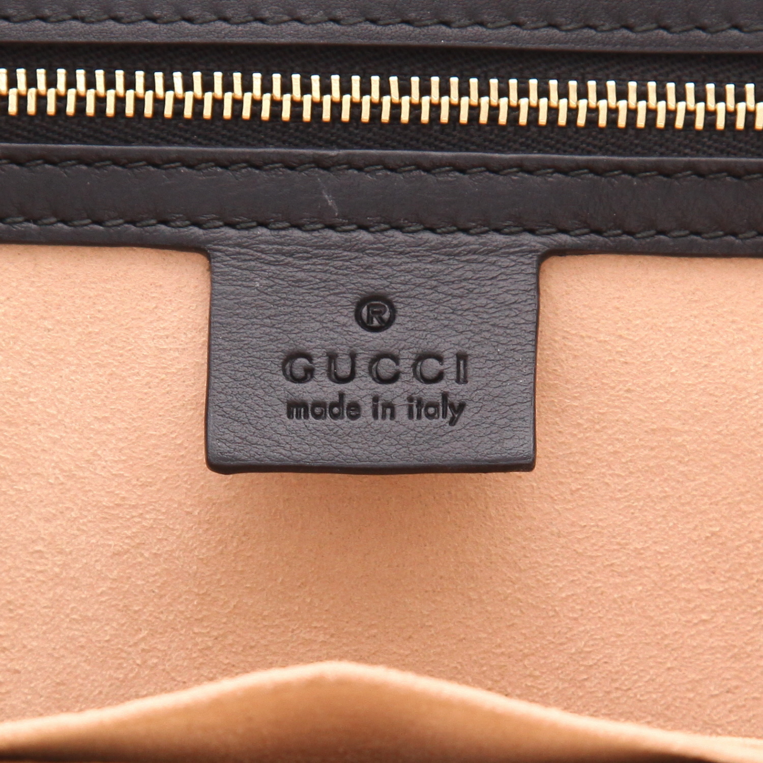 Sac à main Gucci  Sylvie en velours marron et cuir noir - Detail D2