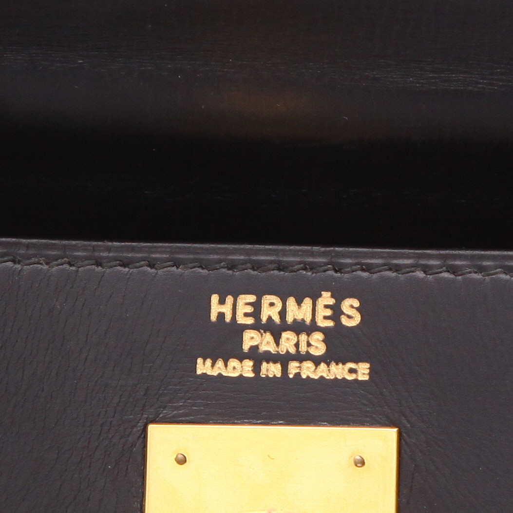 Hermès  Kelly 32 cm handbag  in black box leather - Detail D2