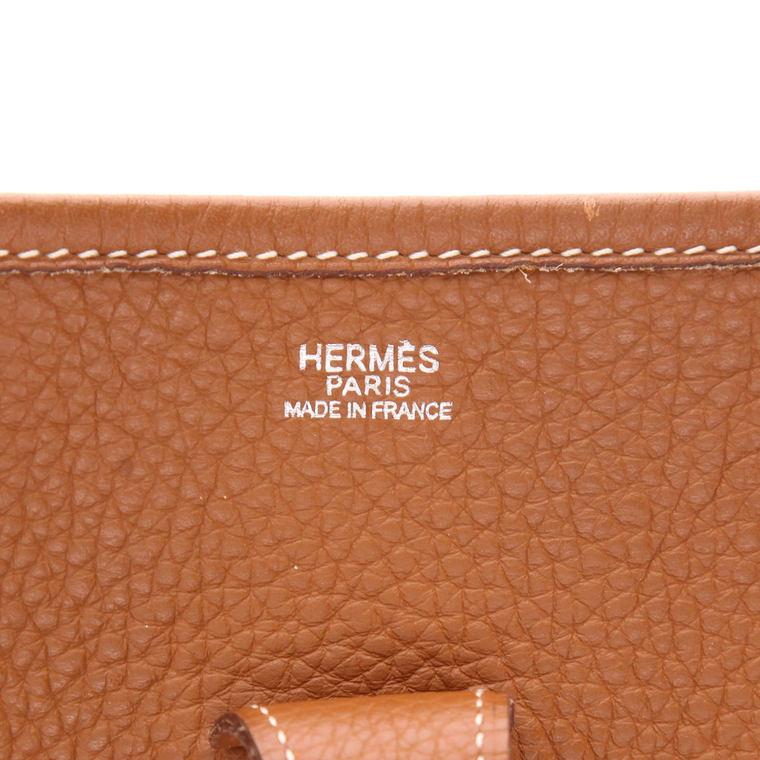 Bolso bandolera Hermès  Evelyne en cuero togo color oro - Detail D2