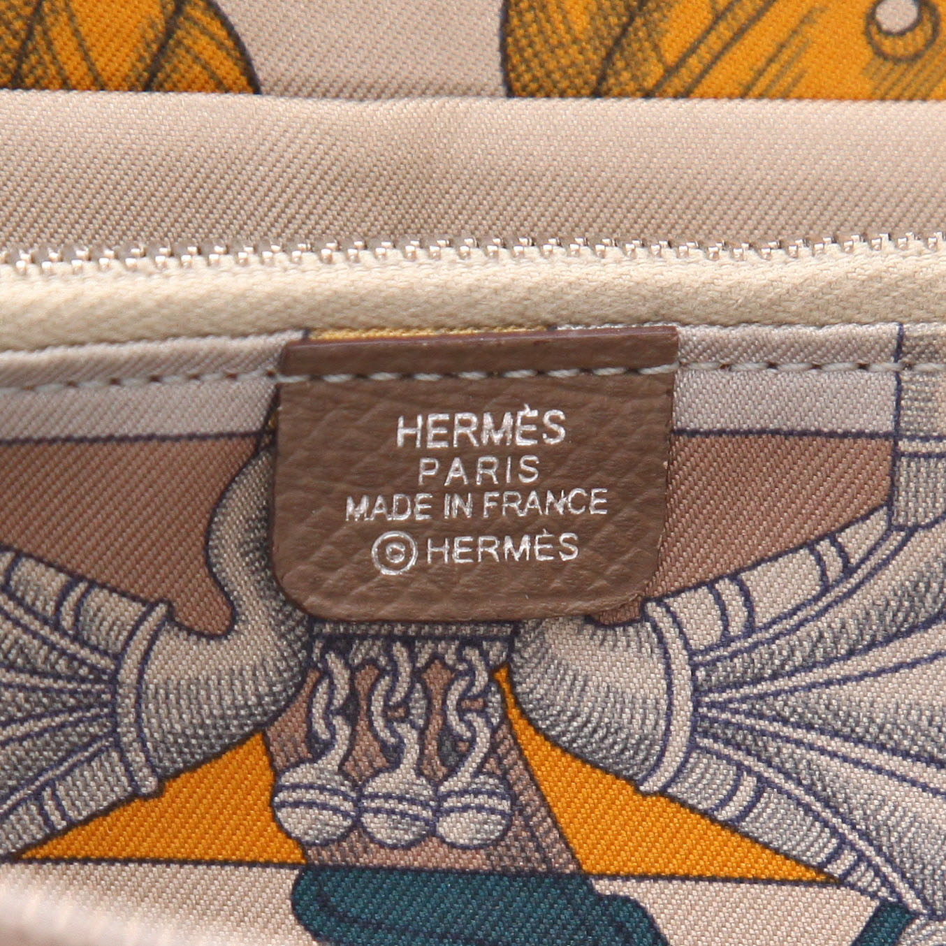 Hermès Silk in wallet in etoupe epsom leather - Detail D2