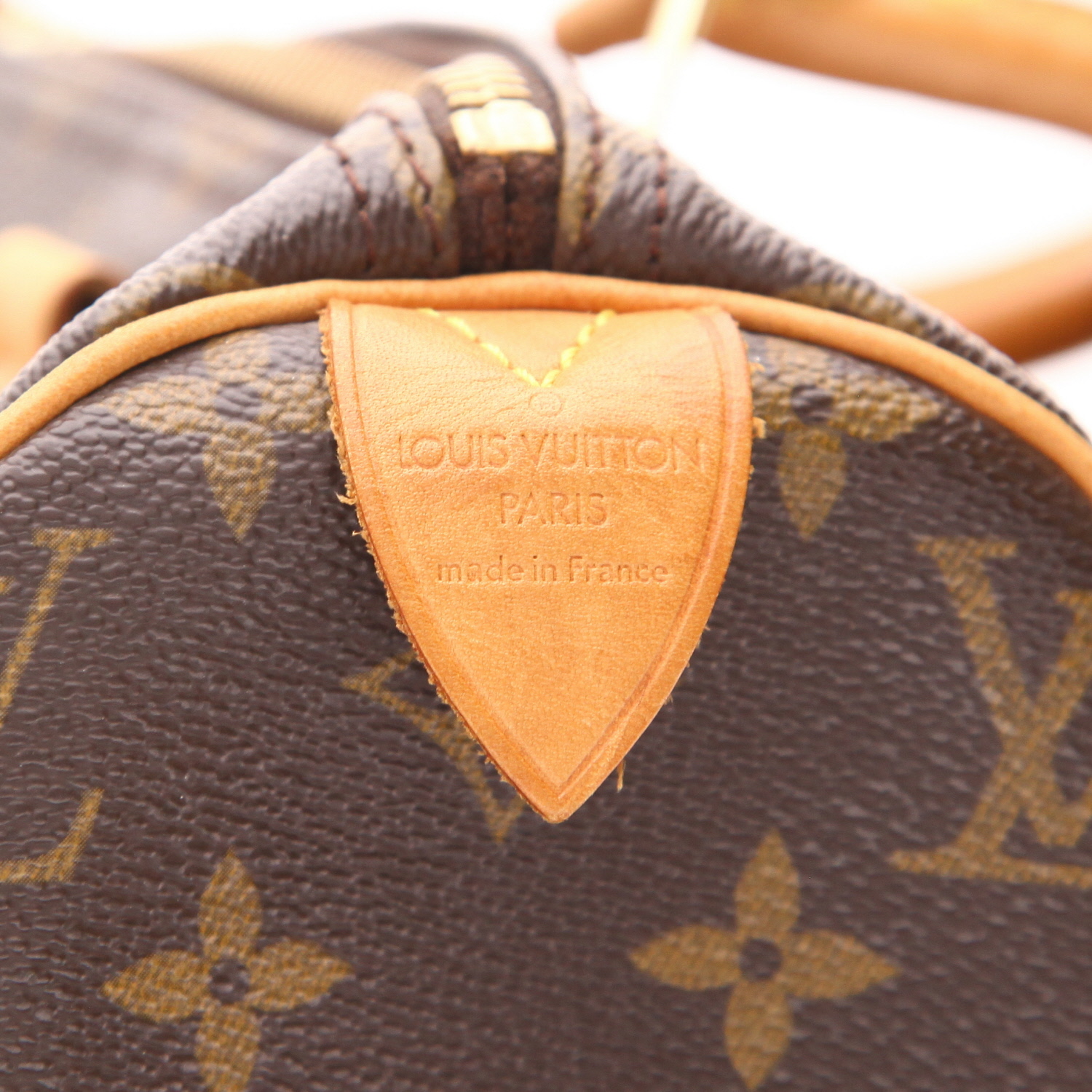 Louis Vuitton Speedy 30 handbag in brown Monogram canvas and natural leather - Detail D2