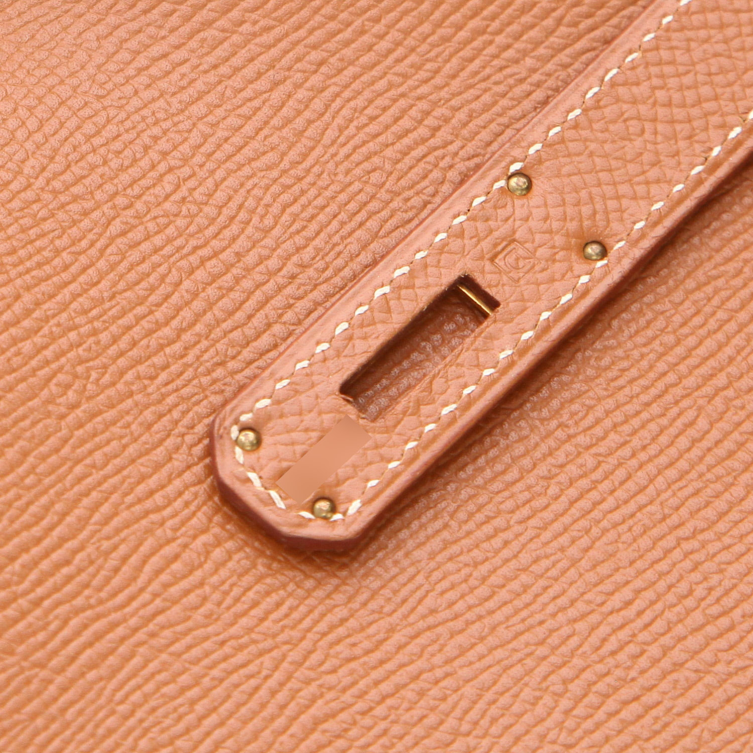 Hermès  Kelly 35 cm handbag  in gold Courchevel leather - Detail D4