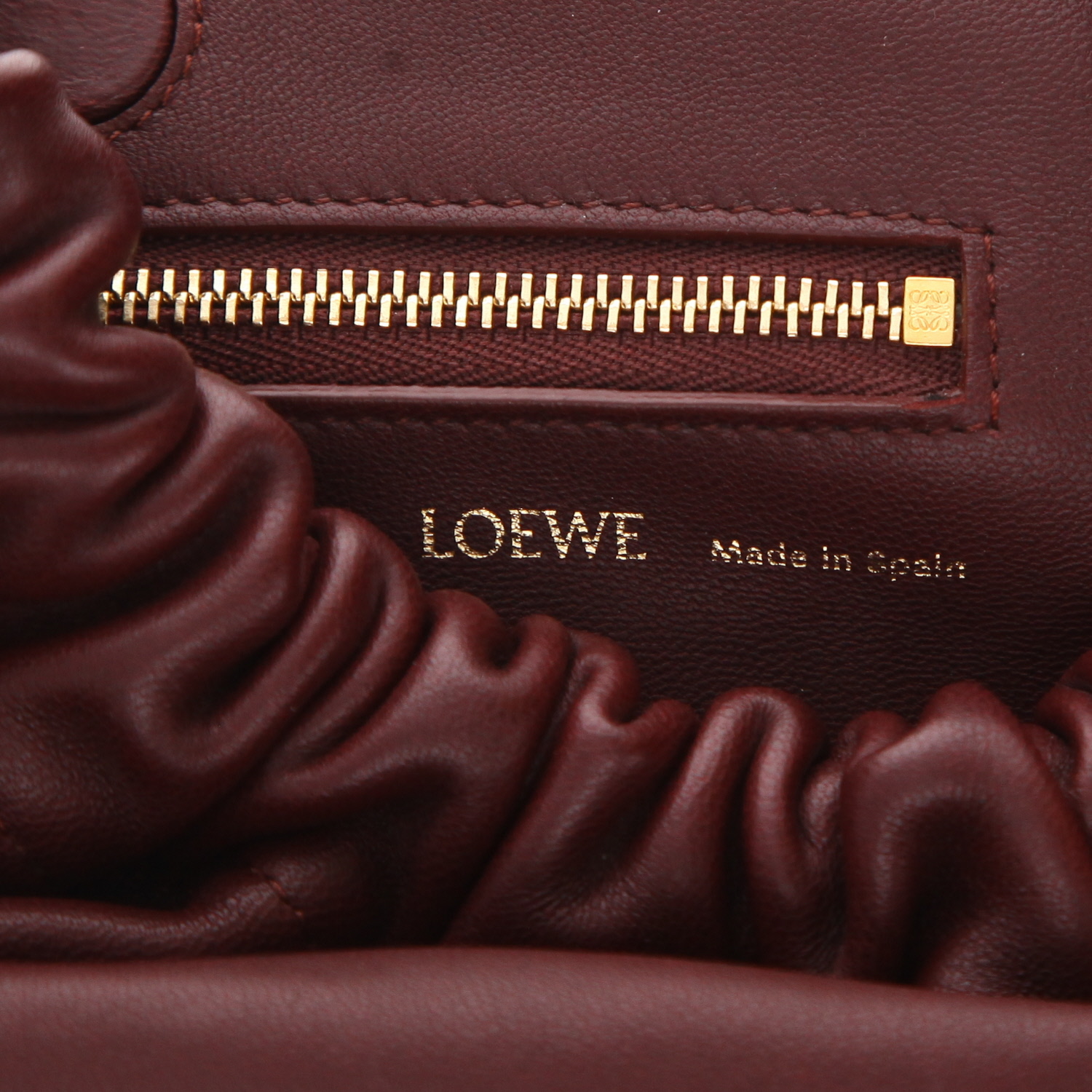 Sac bandoulière Loewe  Squeeze en cuir bordeaux - Detail D2