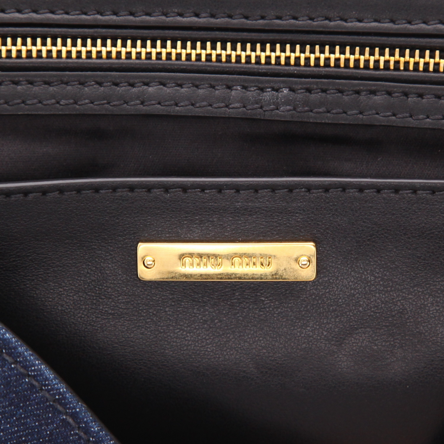 Sac à main Miu Miu   en denim bleu et cuir bleu-marine - Detail D2