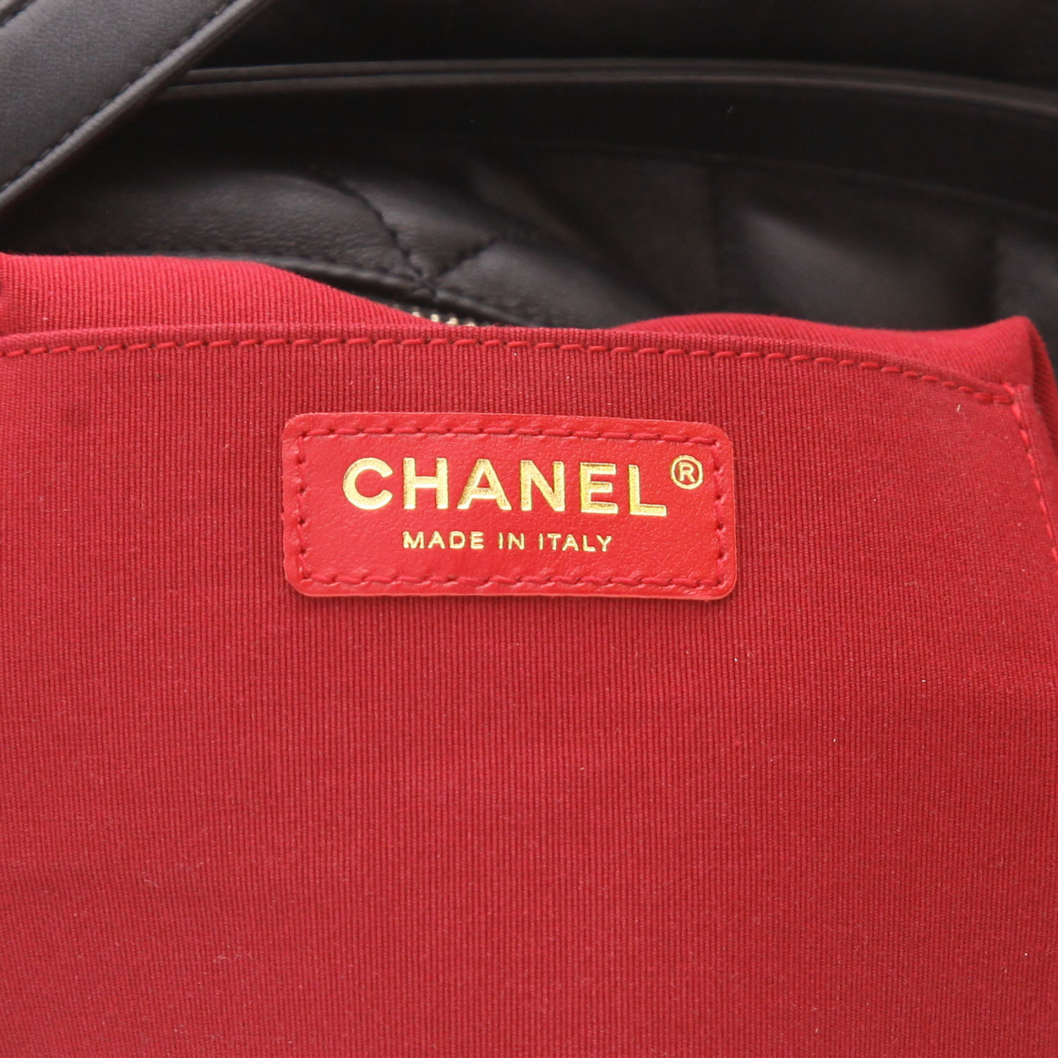 Sac à main Chanel  Hobo en cuir matelassé noir - Detail D2