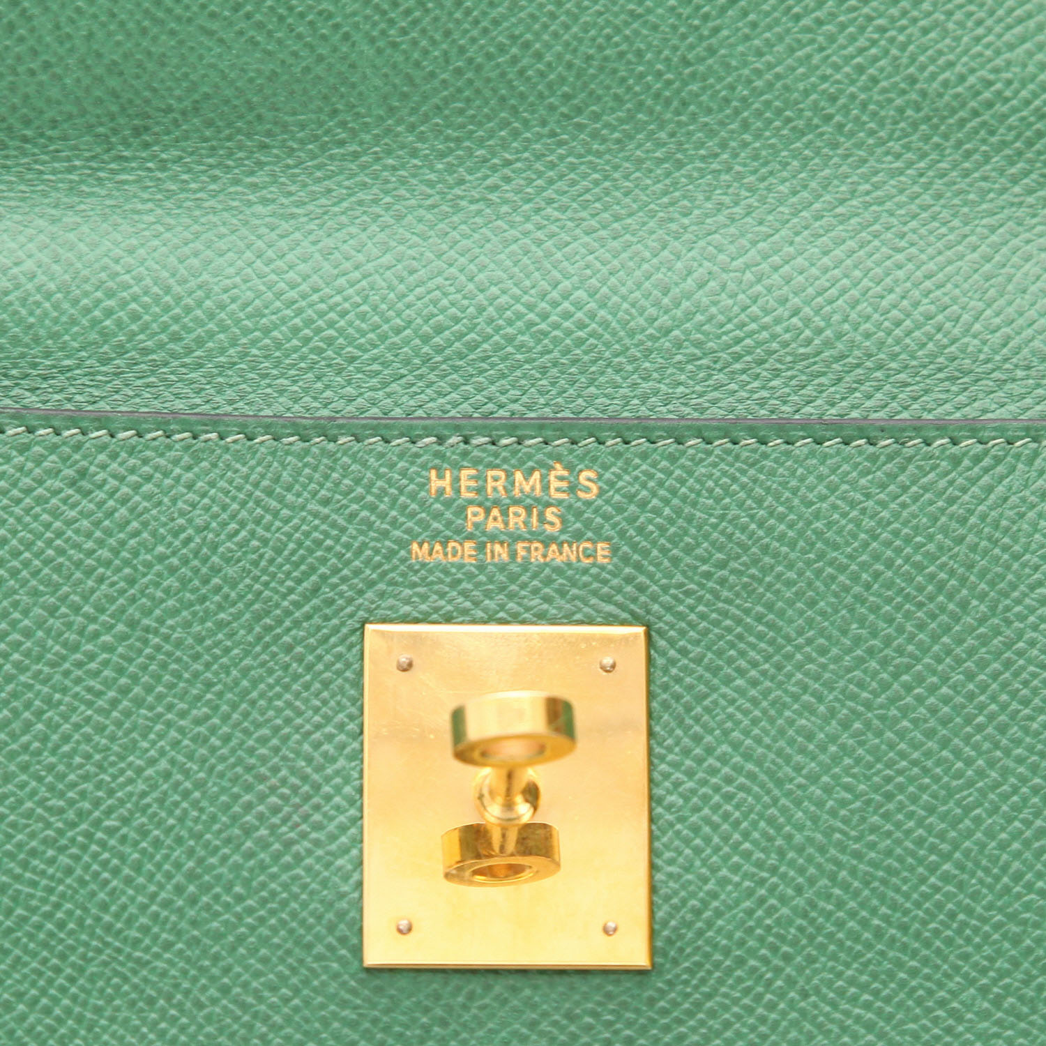 Bolso de mano Hermès  Kelly 35 cm en cuero Courchevel Vert Bengale - Detail D2