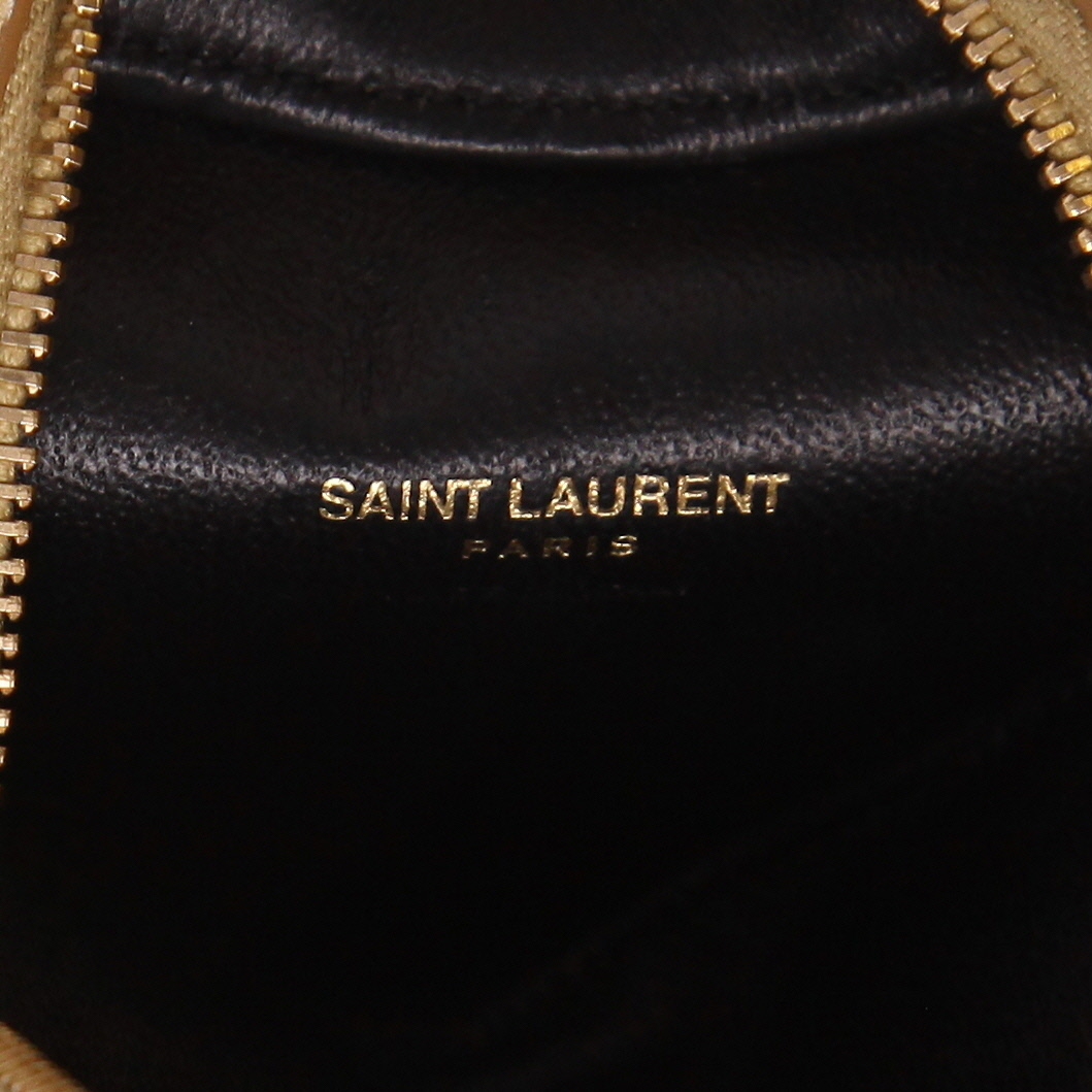 Bolso bandolera Saint Laurent   en cuero acolchado dorado - Detail D2