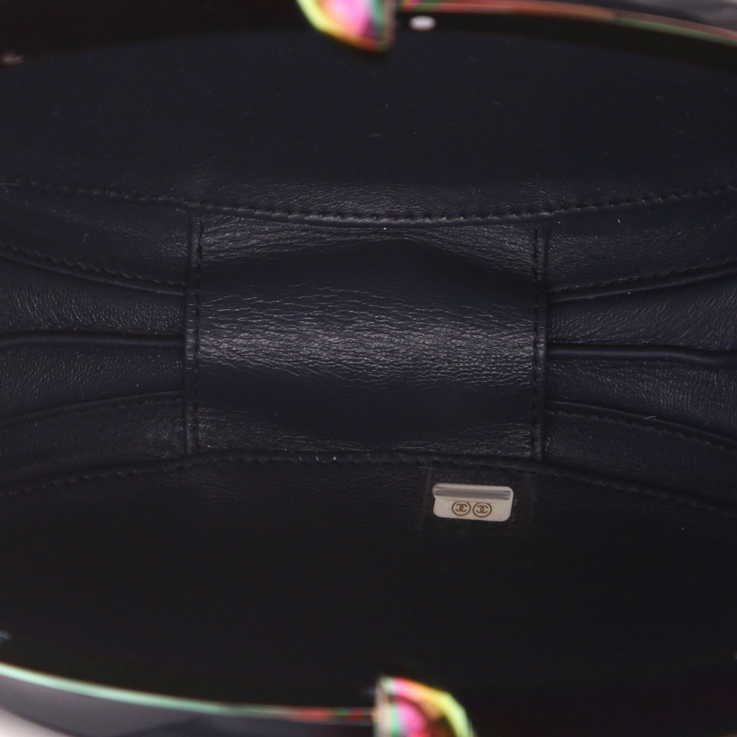 Bolso joya Chanel  Editions Limitées en plexiglás negro y multicolor - Detail D3