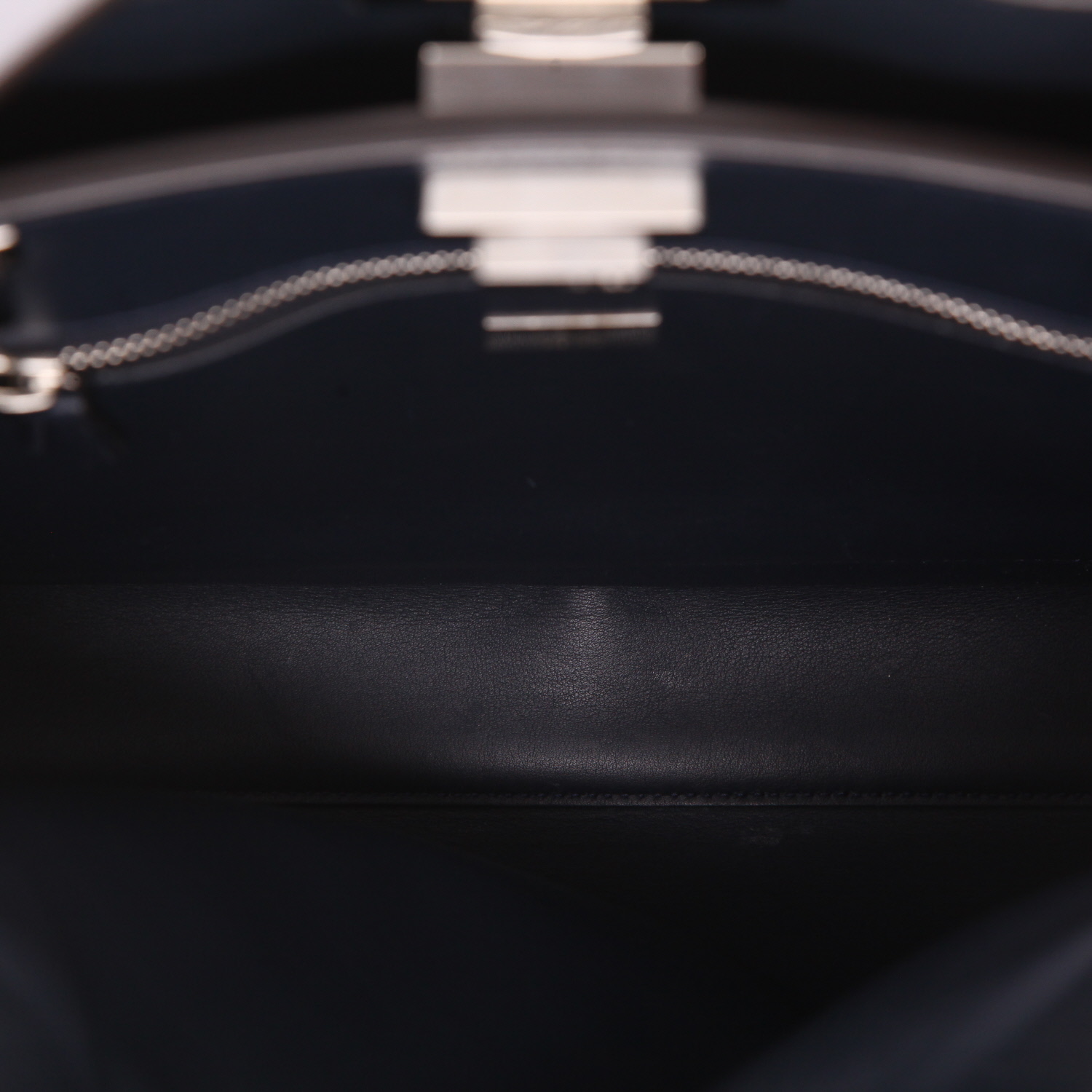 Bolso de mano Fendi  Peekaboo en cuero azul claro - Detail D3