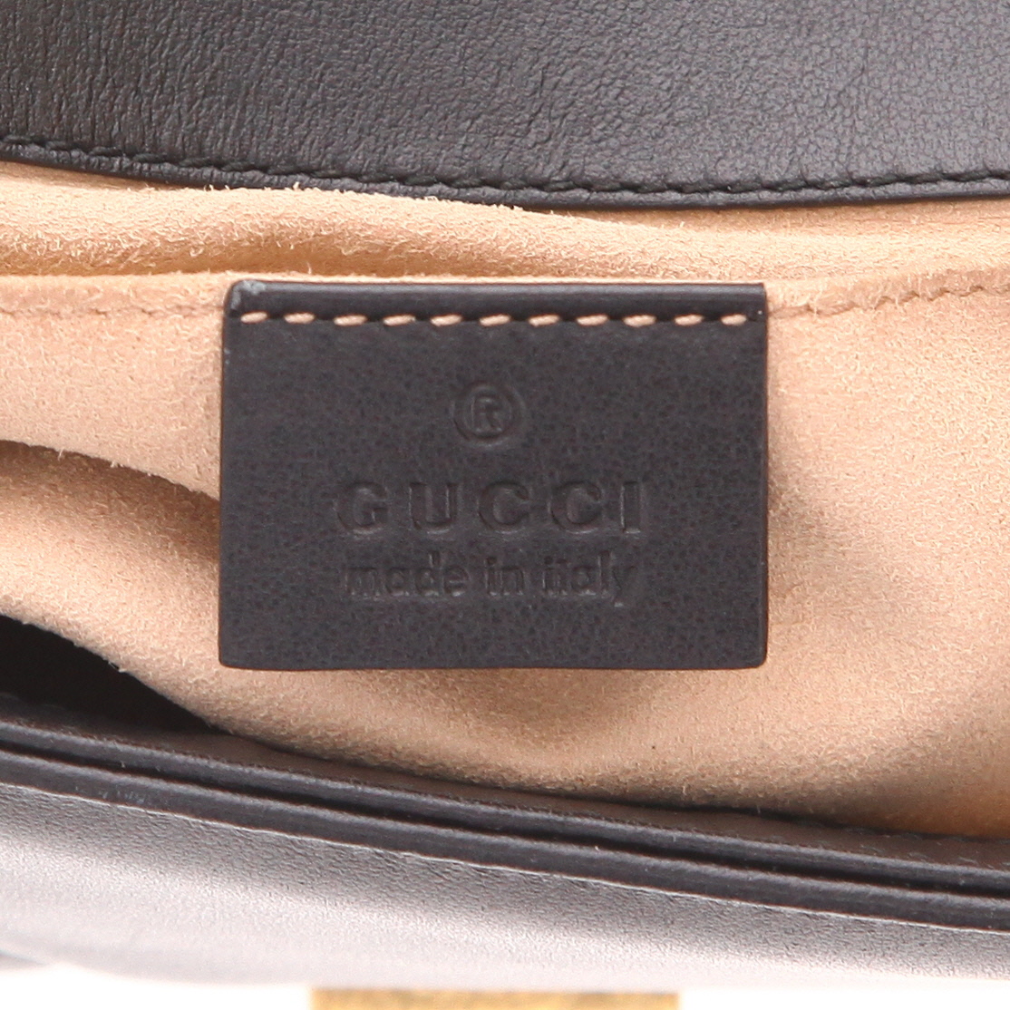 Gucci  GG Marmont shoulder bag  in black quilted leather - Detail D2