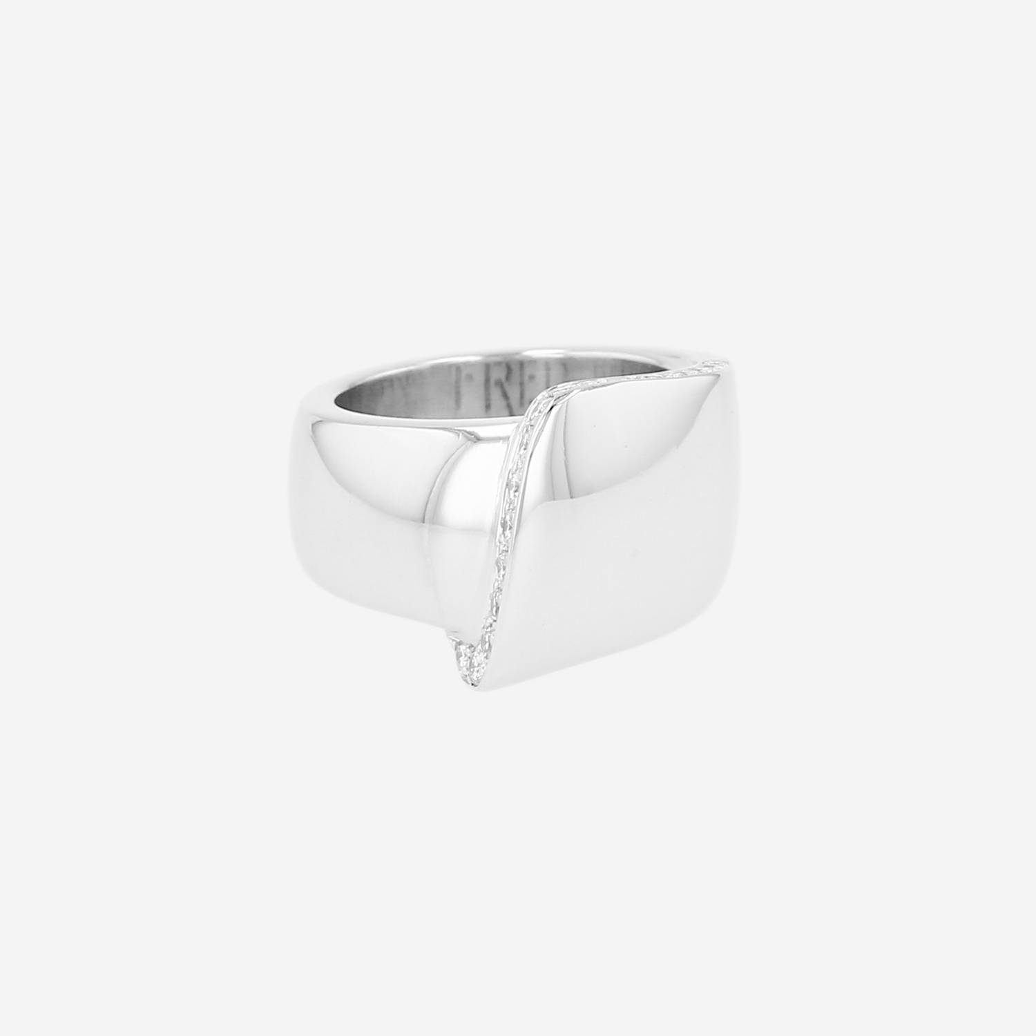 Fred  ring in white gold and diamonds