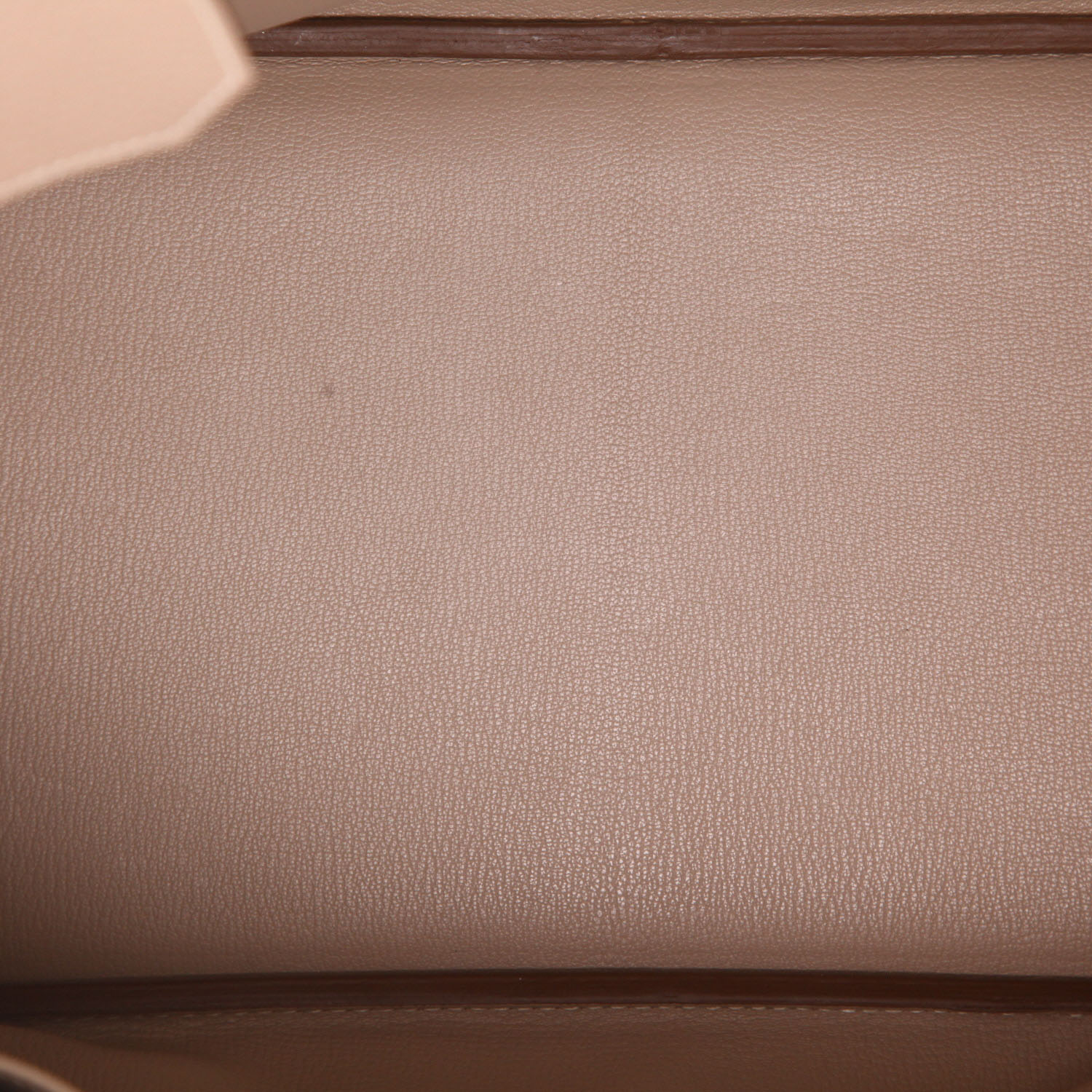 Hermès  Birkin 40 cm handbag  in tourterelle grey togo leather - Detail D3