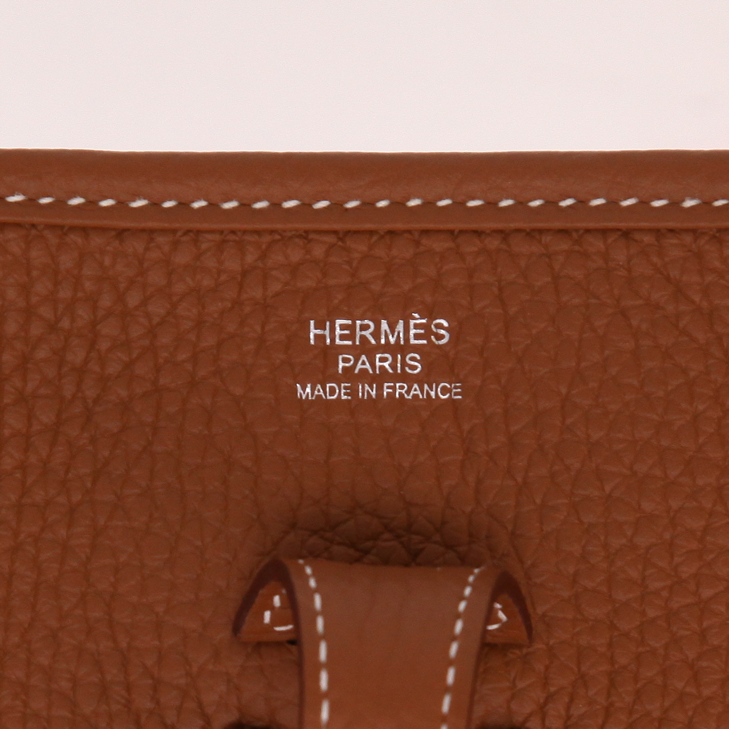 Borsa a tracolla Hermès  Evelyne III in pelle togo gold - Detail D2