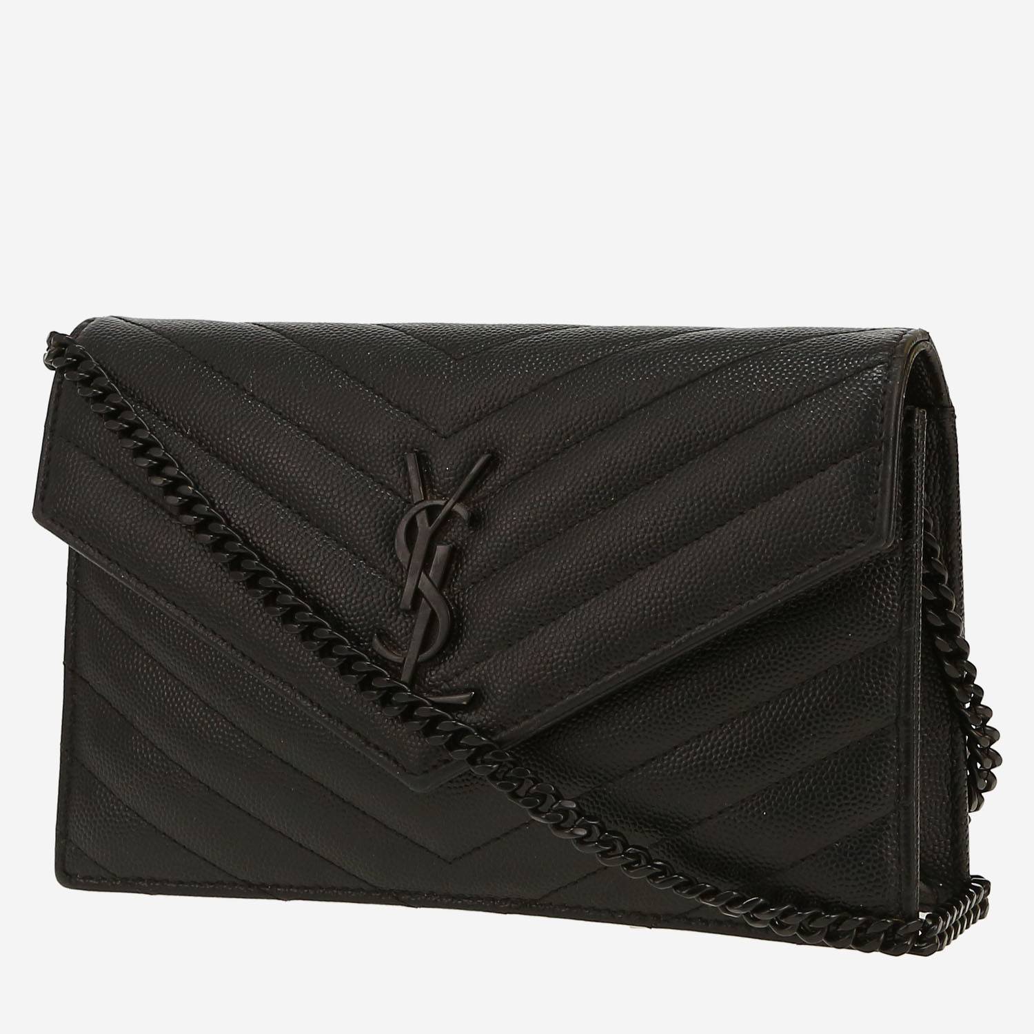 Sac bandoulière Saint Laurent  Cassandre Envelope Chain Wallet en cuir grainé matelassé noir