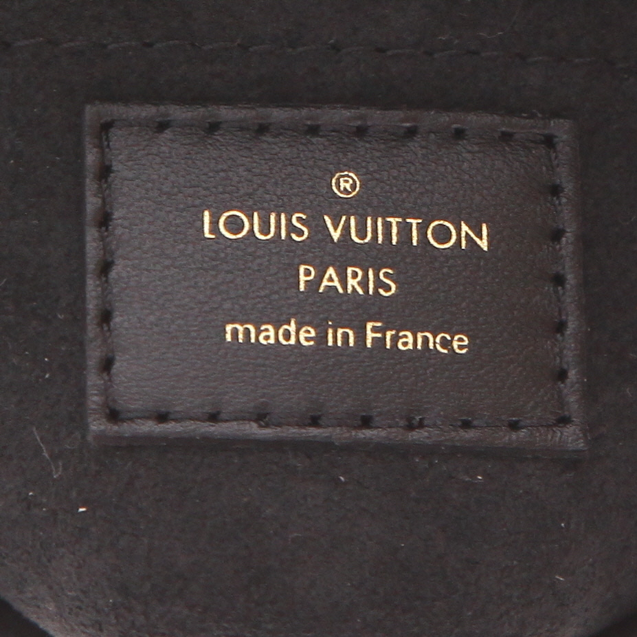 Sac bandoulière Louis Vuitton  Camera Box mini  en toile monogram enduite marron et cuir noir - Detail D2
