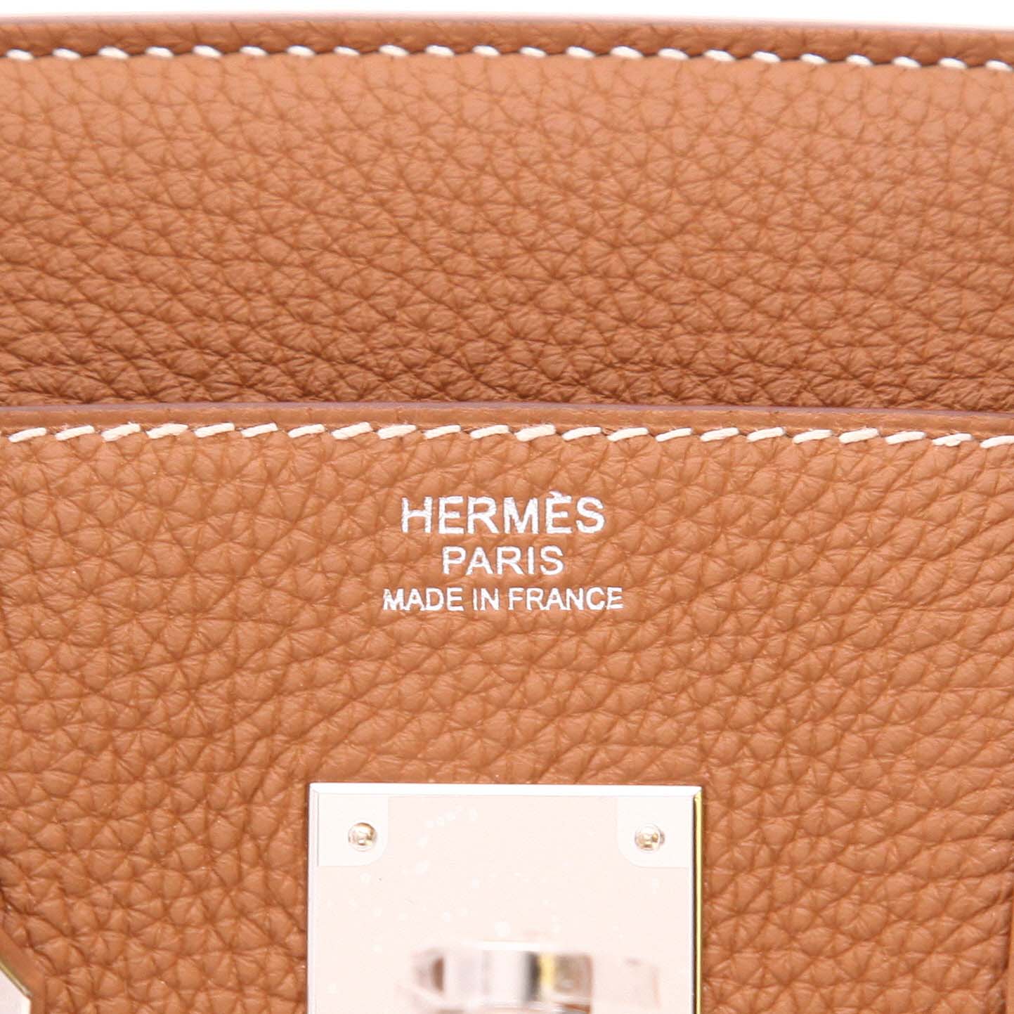 Bolso de mano Hermès  Birkin 30 cm en cuero togo color oro - Detail D2