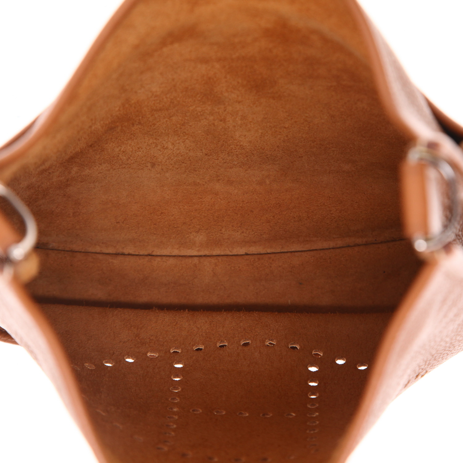 Sac bandoulière Hermès  Evelyne III en cuir taurillon clémence gold - Detail D3