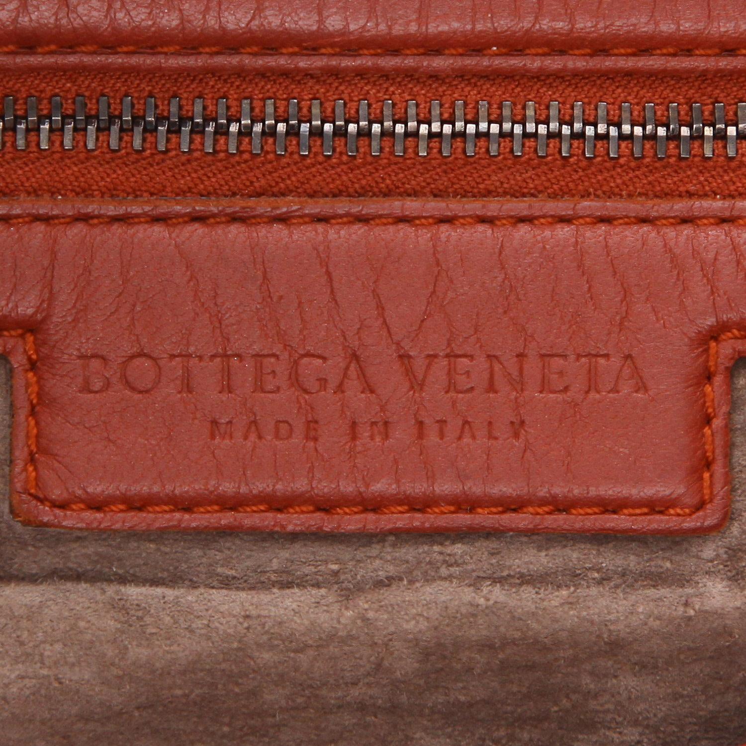 Bottega Veneta Veneta handbag in brown woven leather - Detail D2