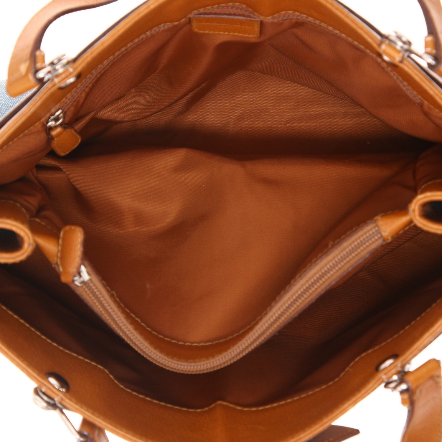 Bolso de mano Dior  Jeans Pocket en cuero marrón y lona denim azul - Detail D3