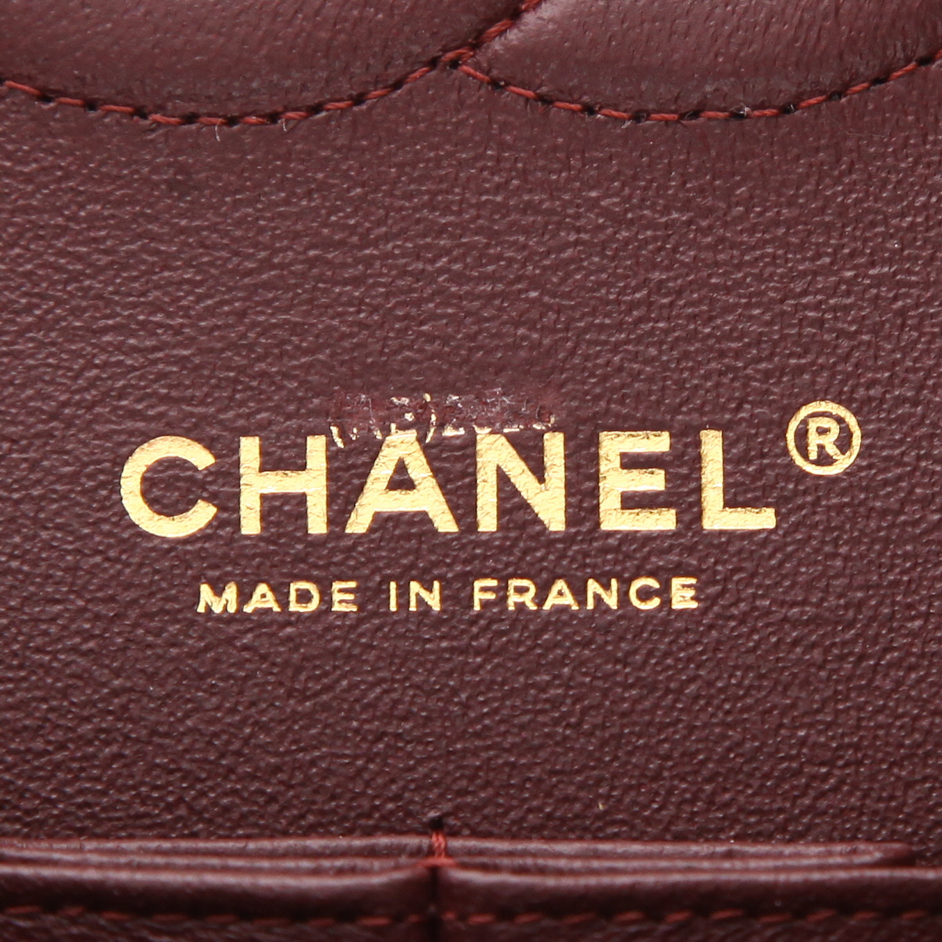 Sac à main Chanel  Timeless Classic en cuir matelassé chevrons noir - Detail D2