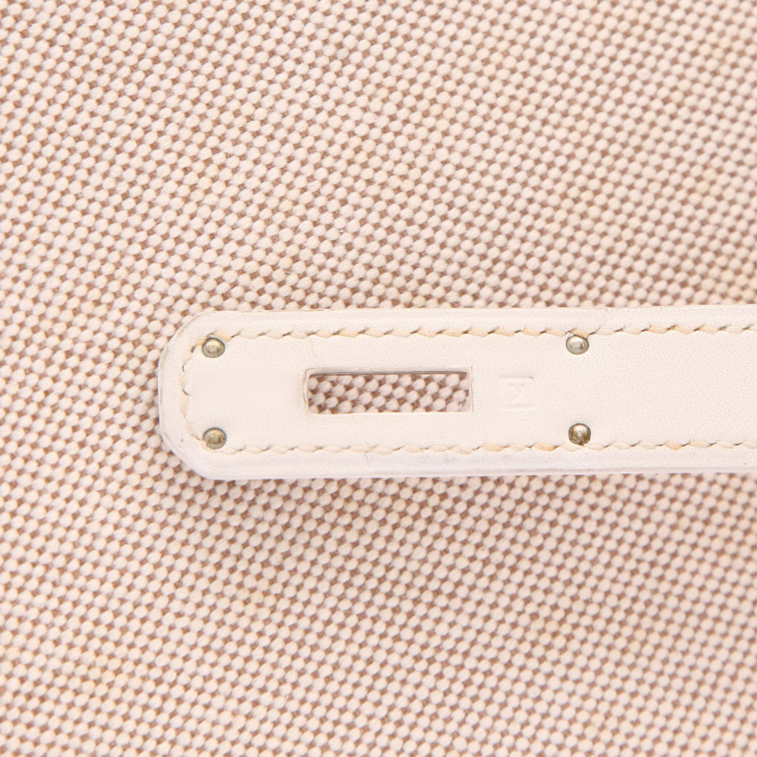 Borsa Hermès  Kelly 32 cm in tela beige e pelle Swift bianca - Detail D4