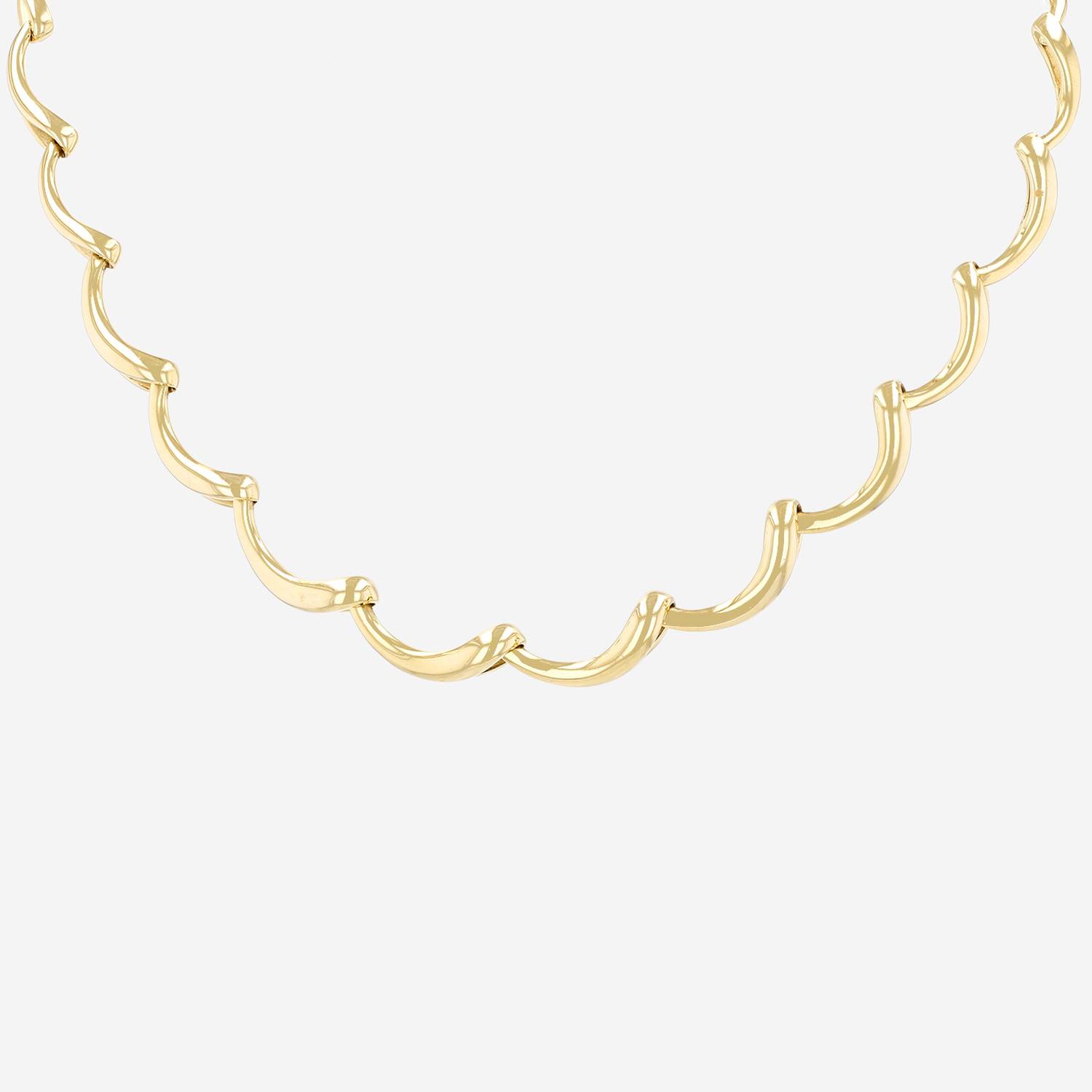 Vintage  necklace in yellow gold