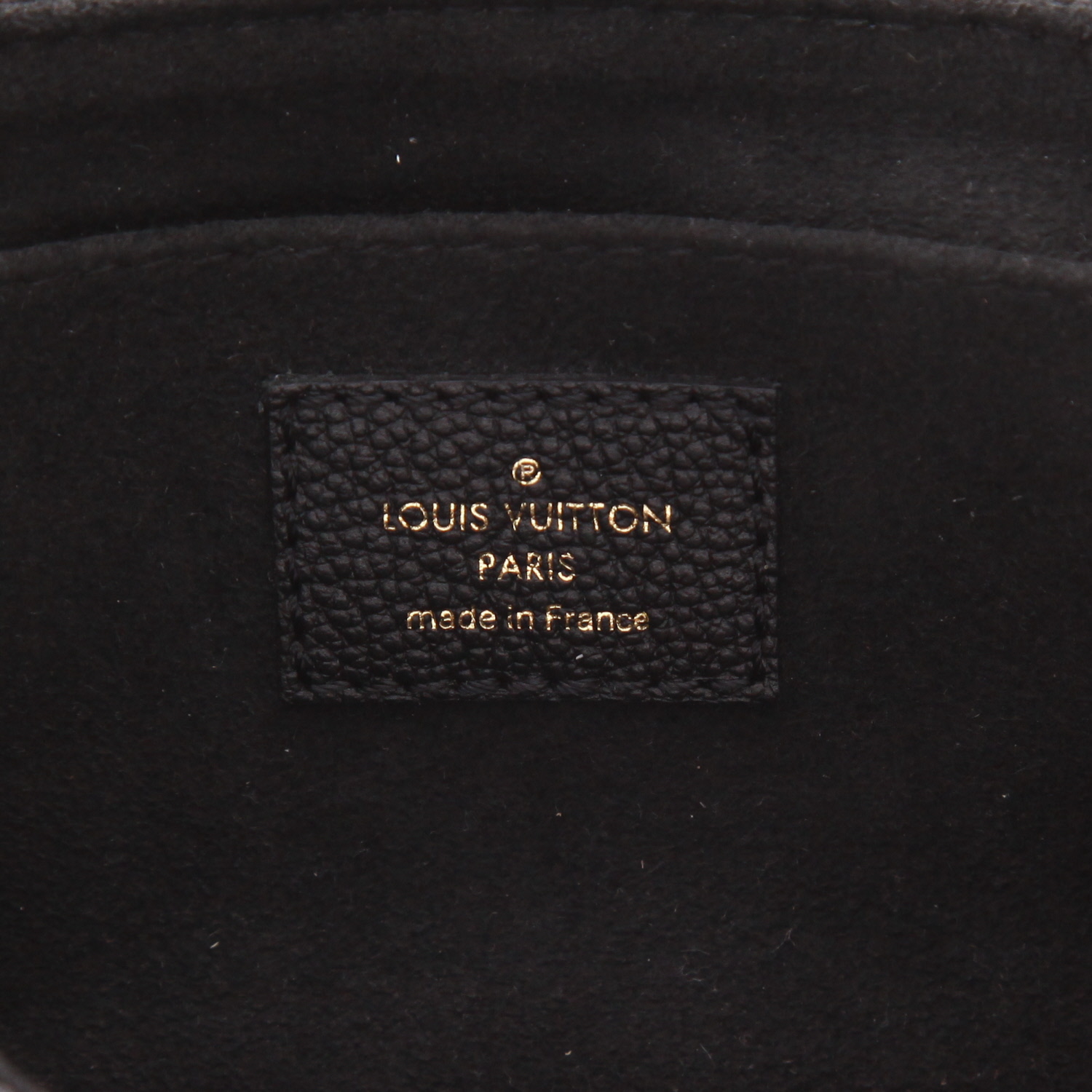 Louis Vuitton  Favorite shoulder bag  in black empreinte monogram leather - Detail D2